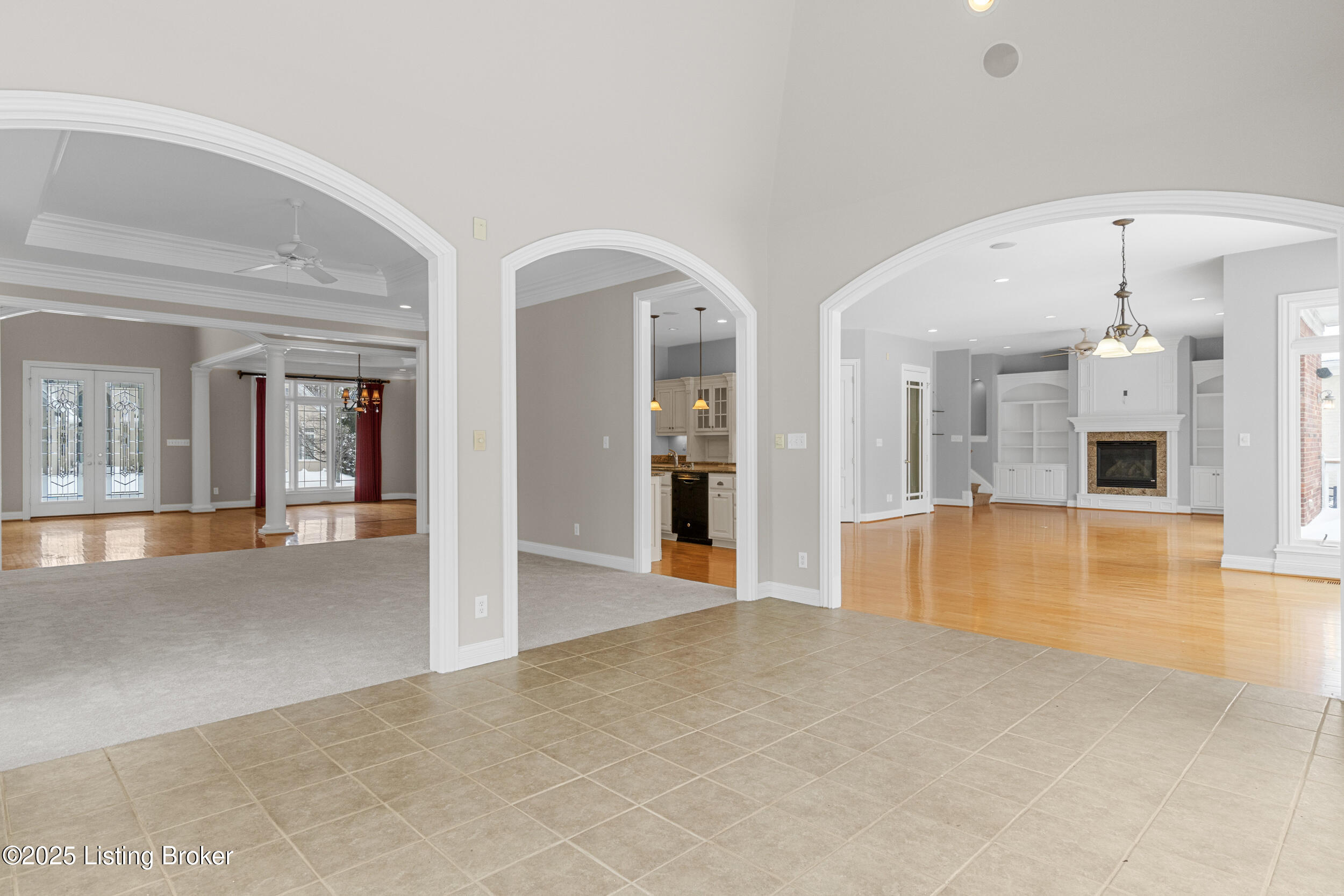 7612 Endecott Pl