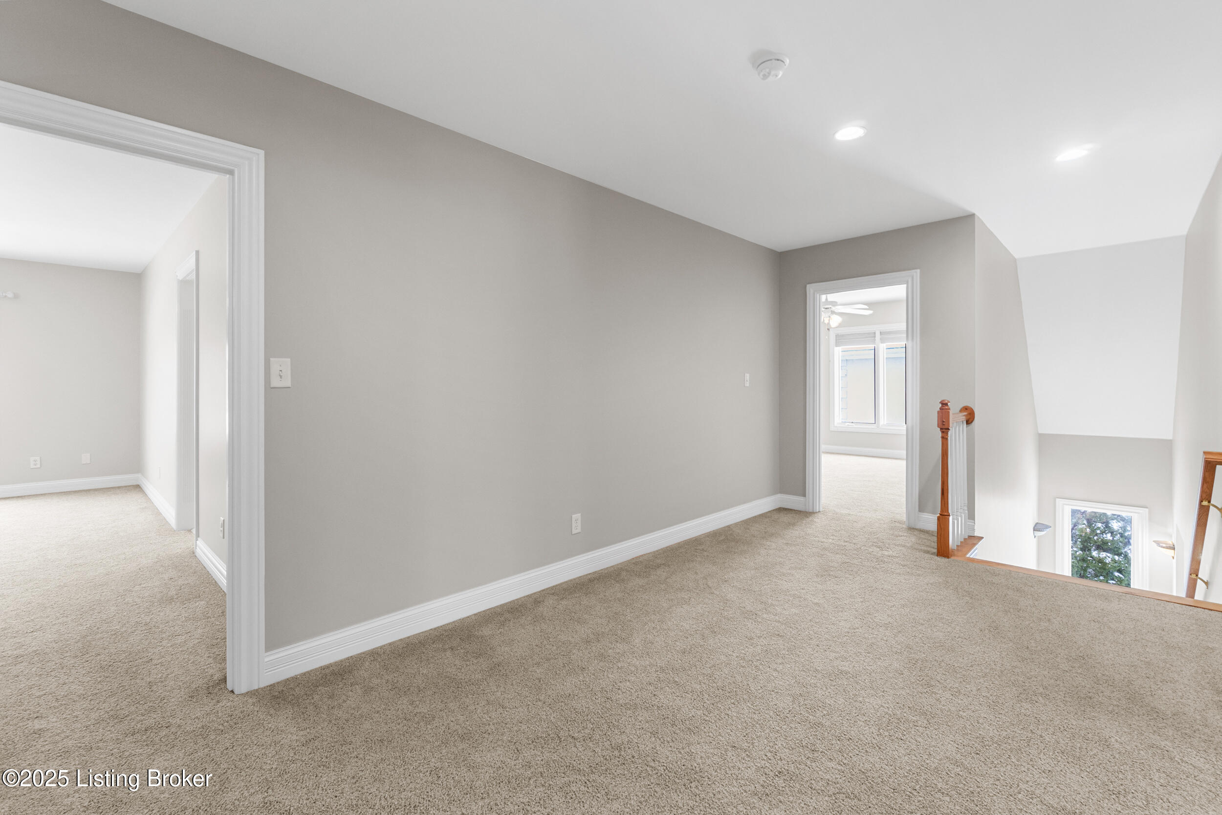 7612 Endecott Pl