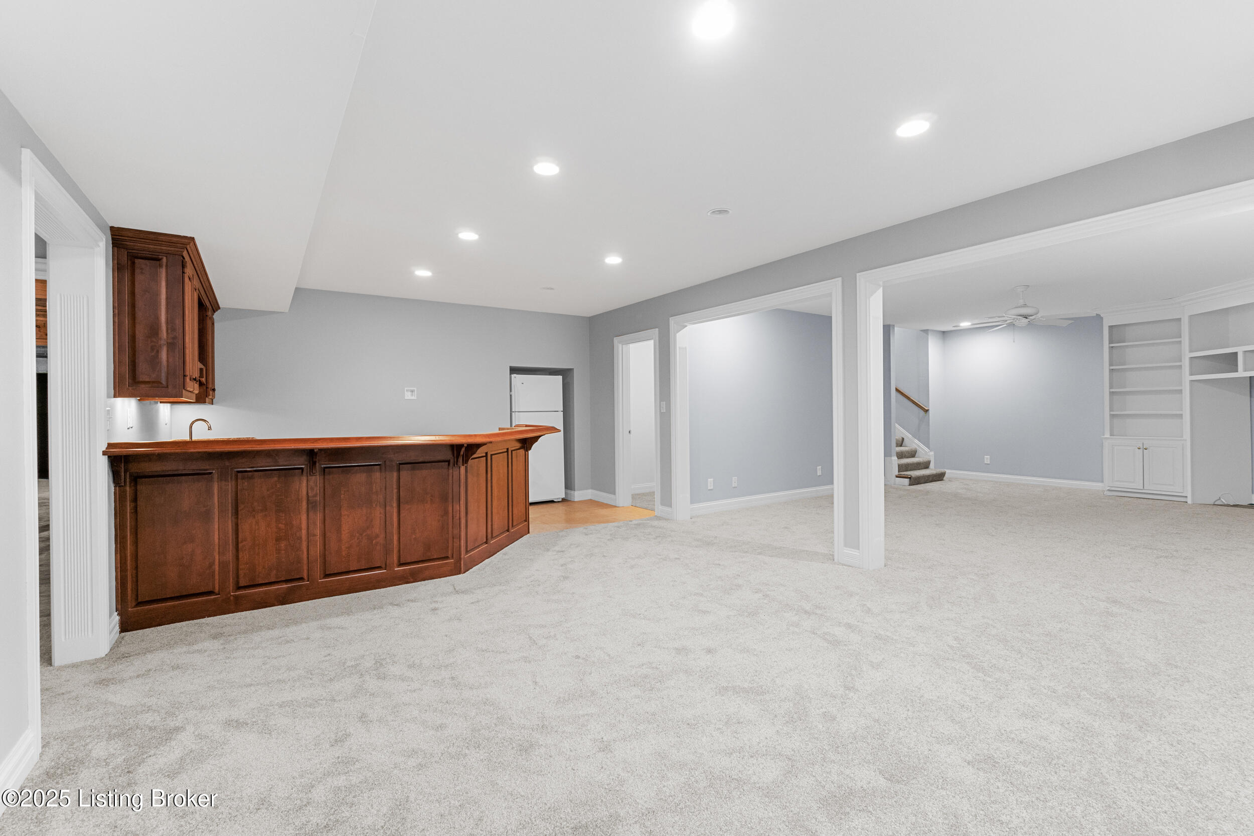 7612 Endecott Pl