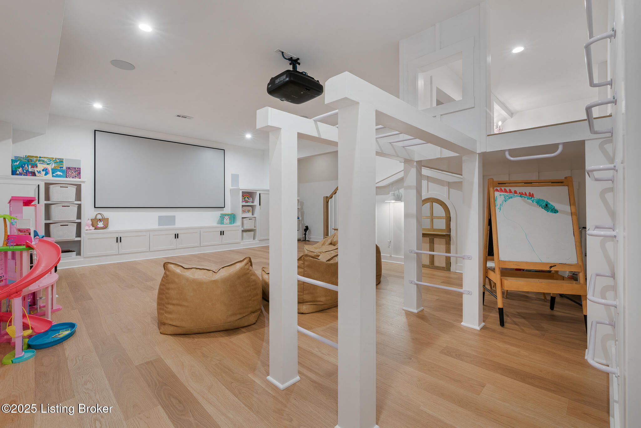 6112 St. Bernadette Ave