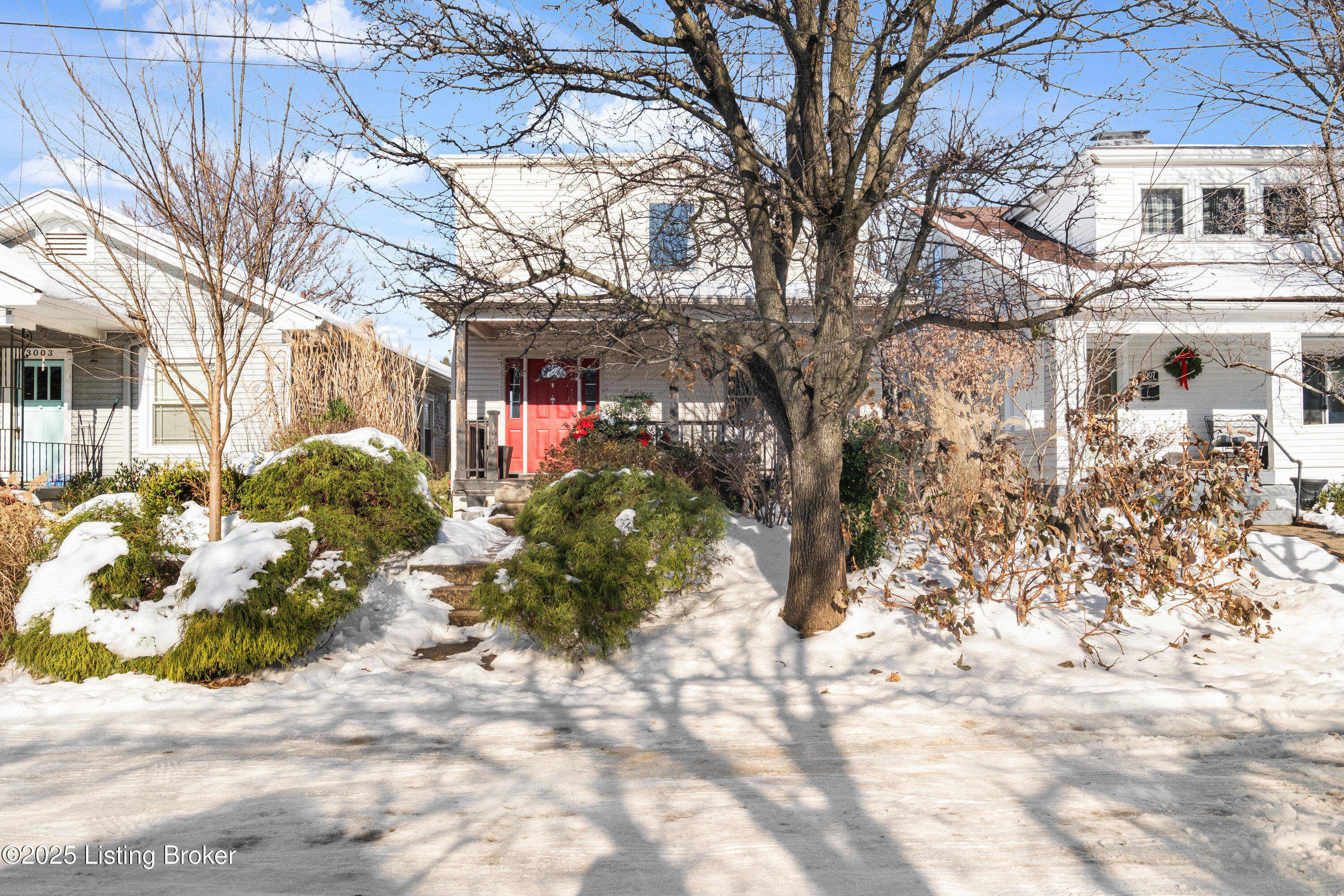 3005 Aubert Ave