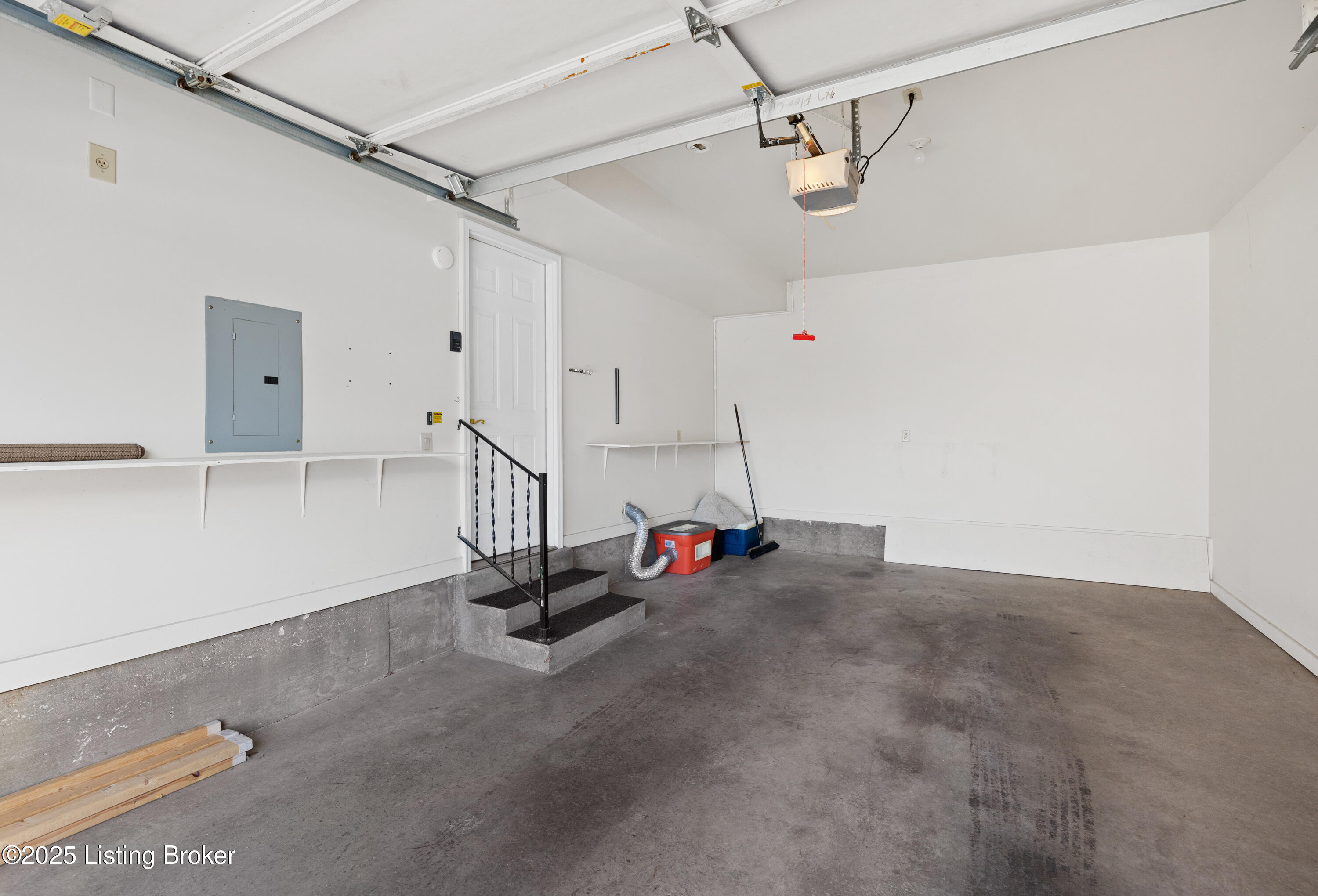701 Eastbridge Ct