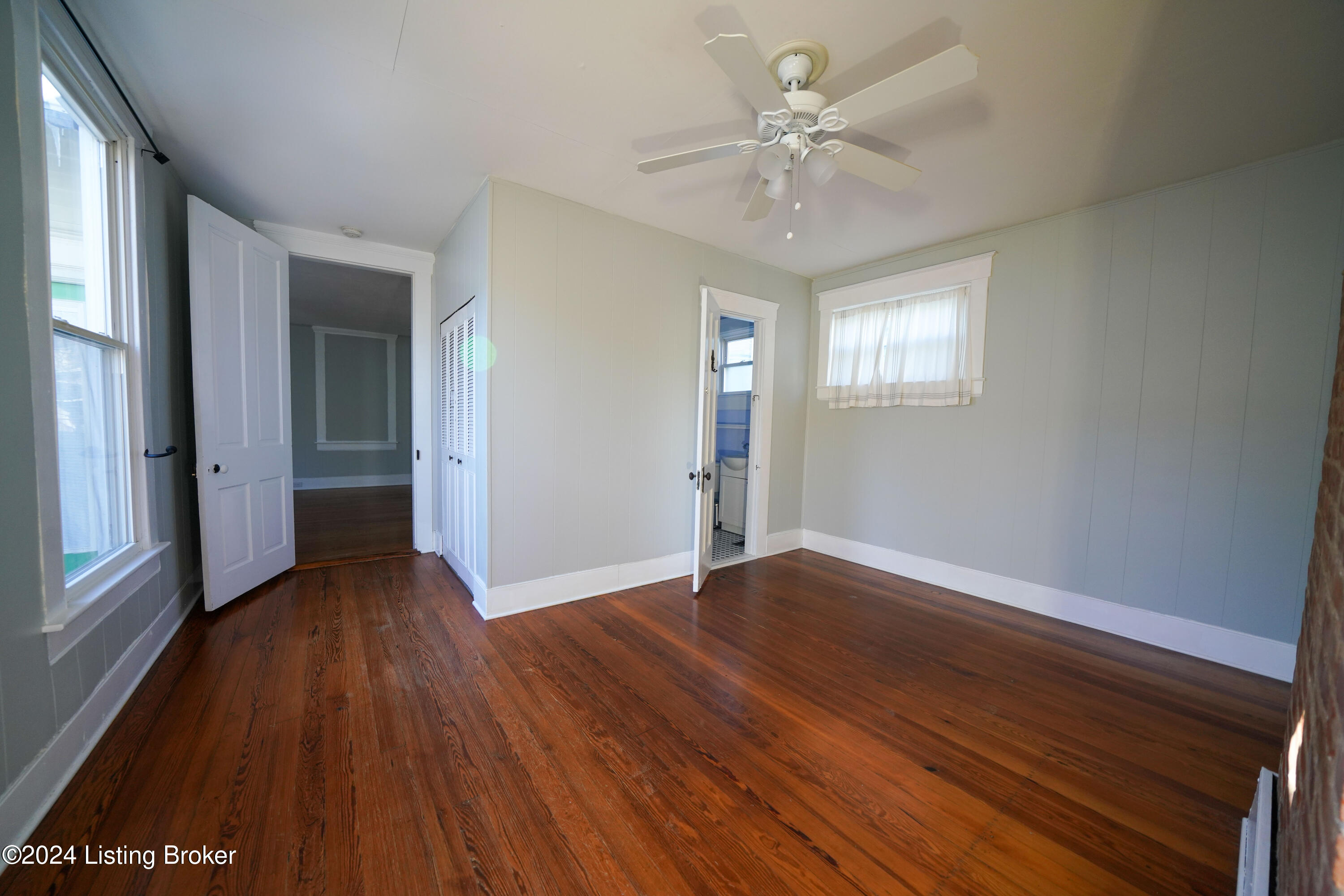 1124 Fischer Ave