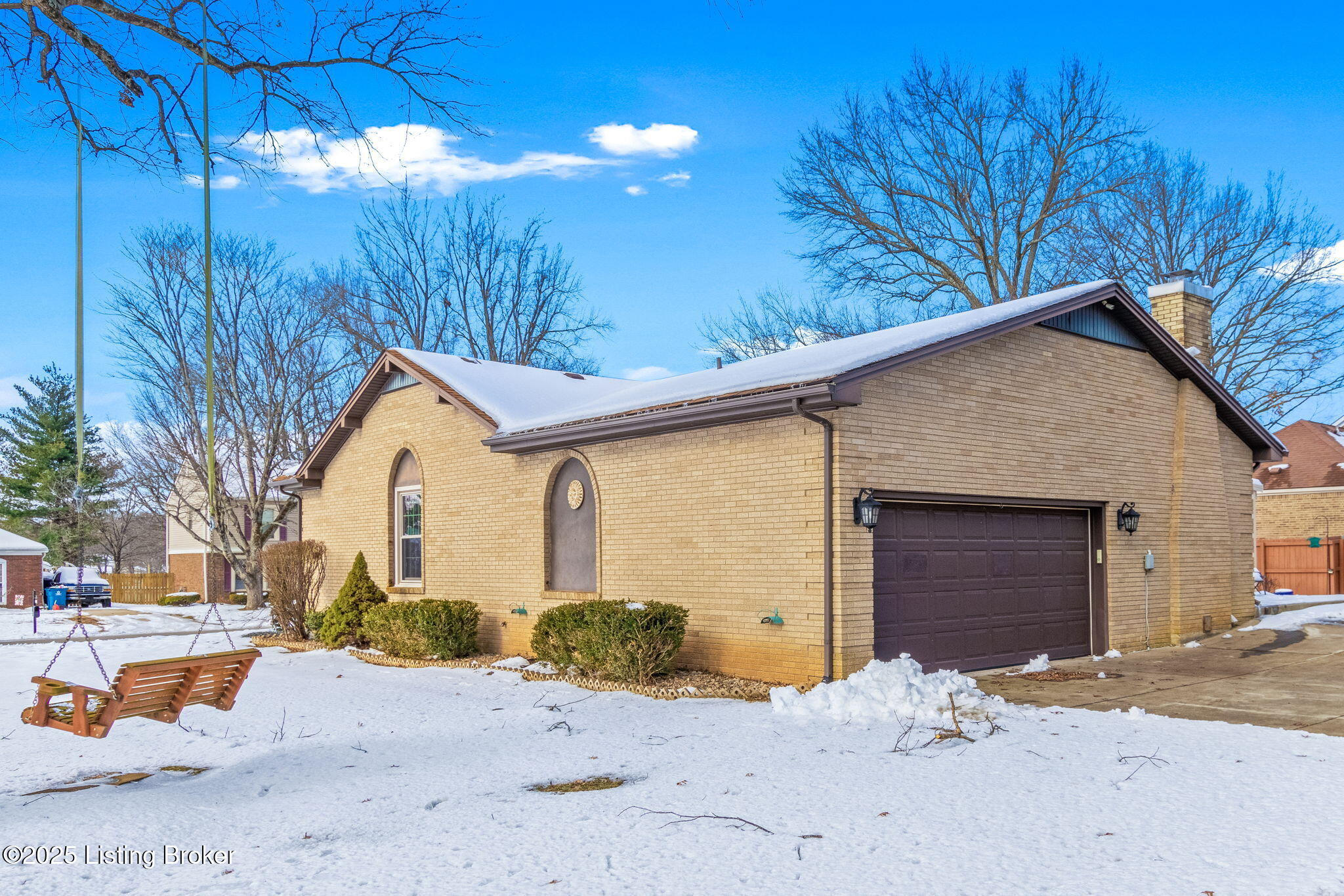 8308 Huntsman Trail