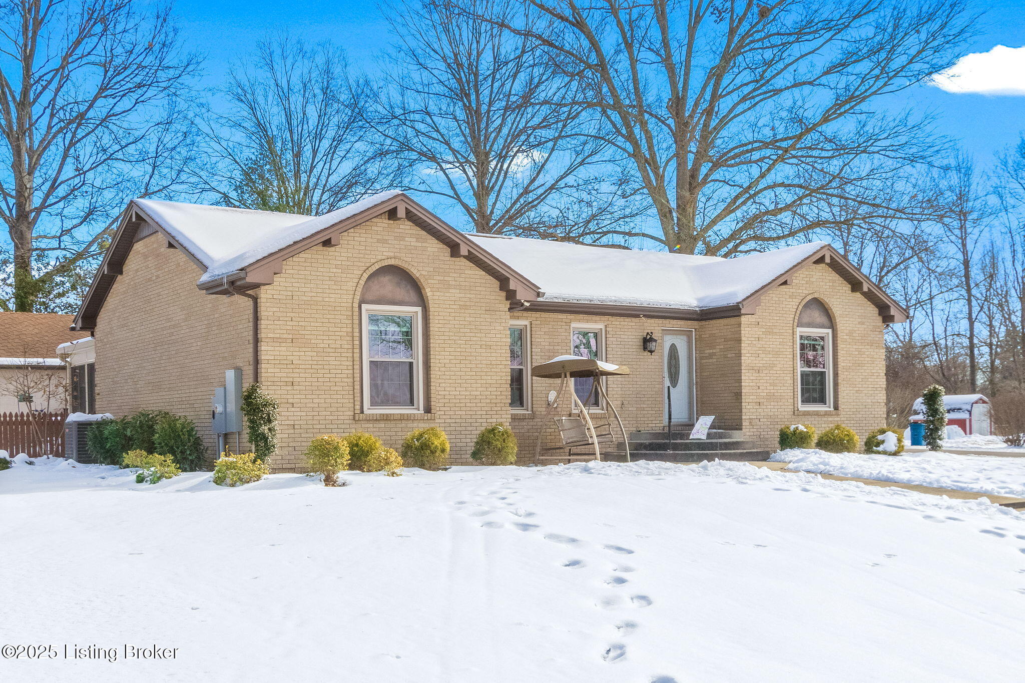 8308 Huntsman Trail