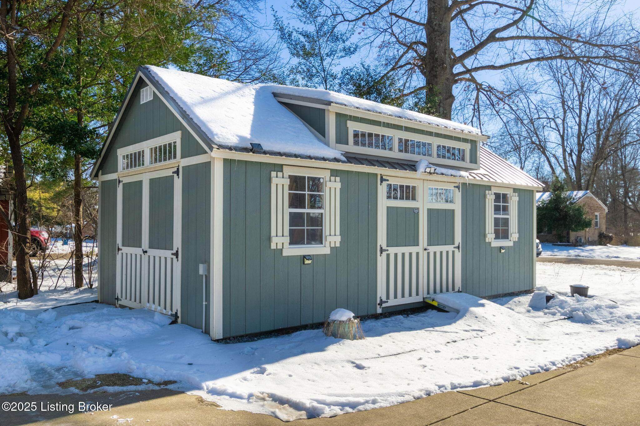 8308 Huntsman Trail
