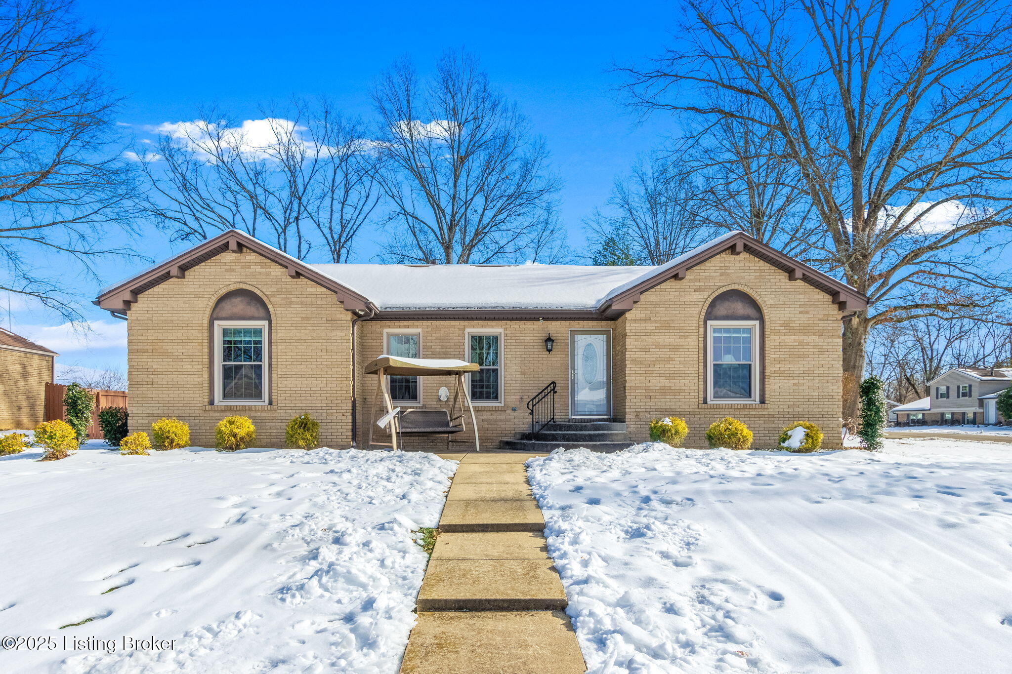 8308 Huntsman Trail