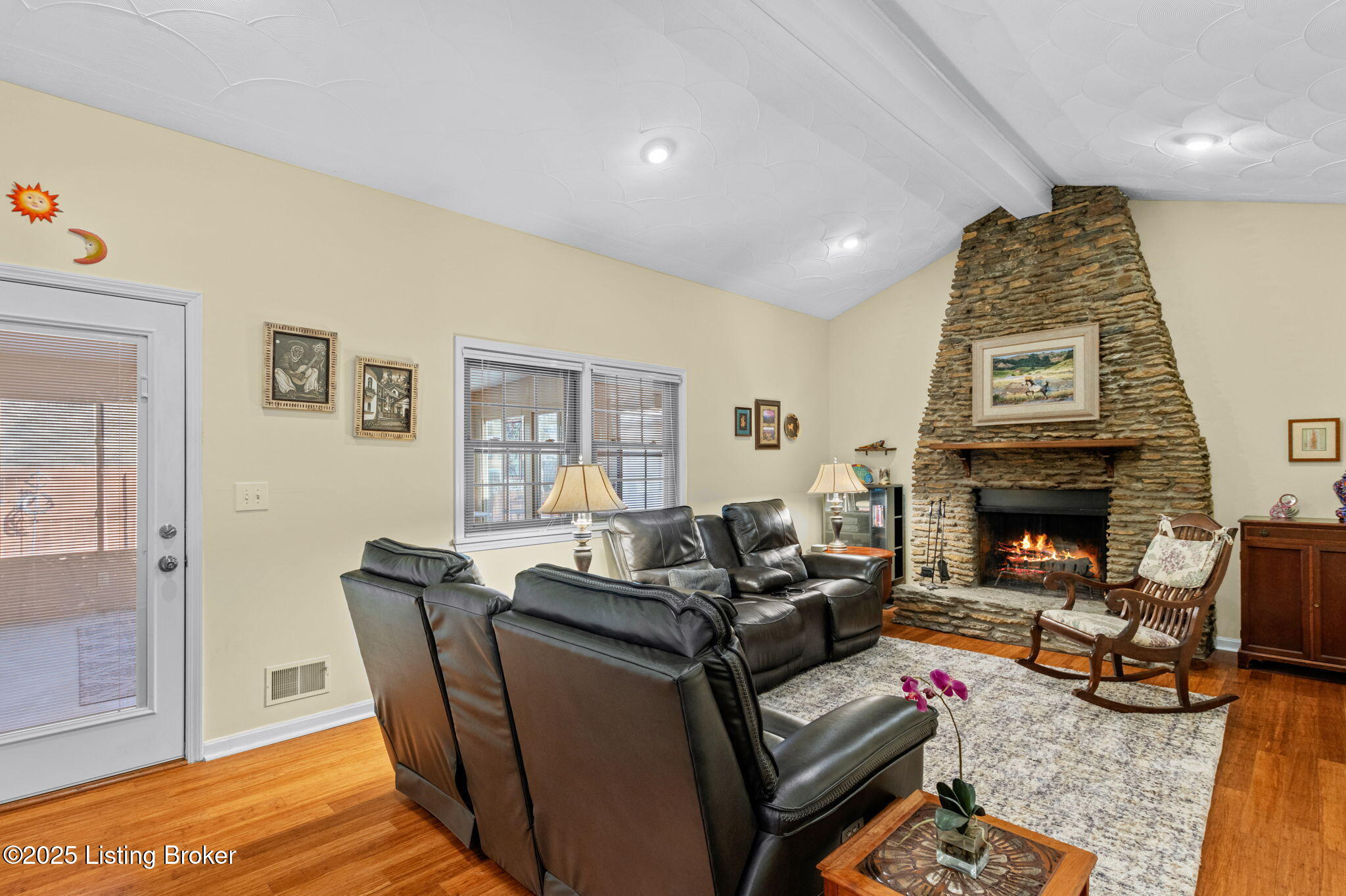 8308 Huntsman Trail