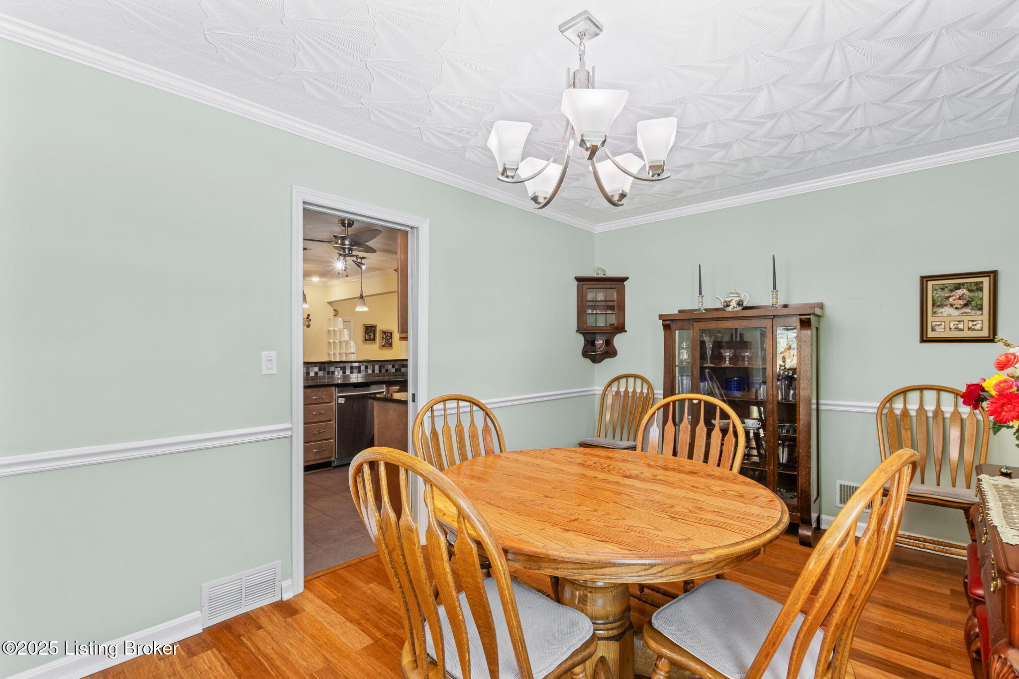 8308 Huntsman Trail