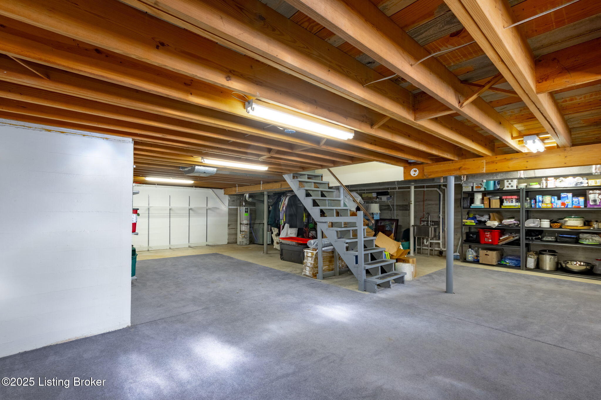 8308 Huntsman Trail
