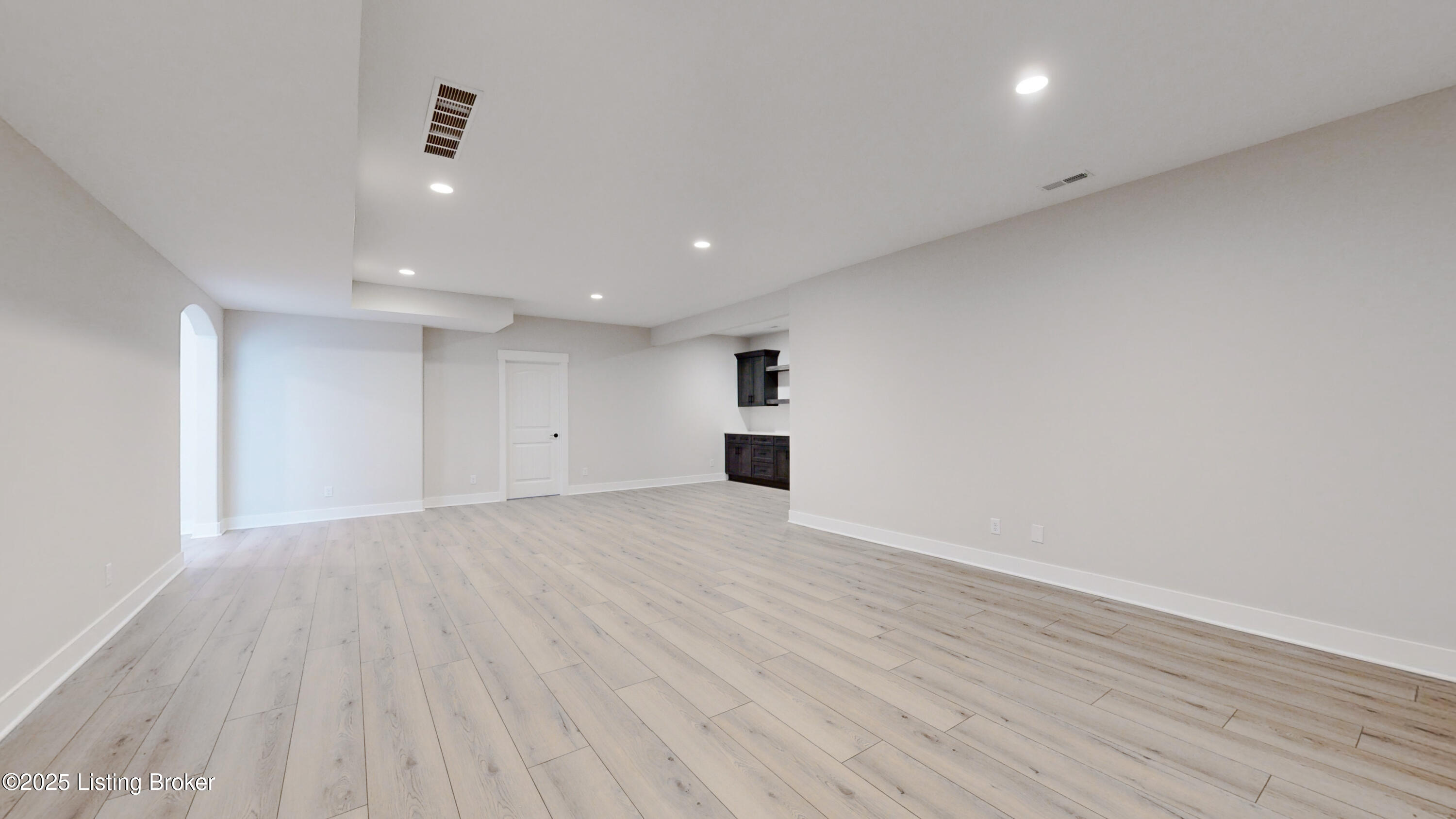 122 Dalton Dr
