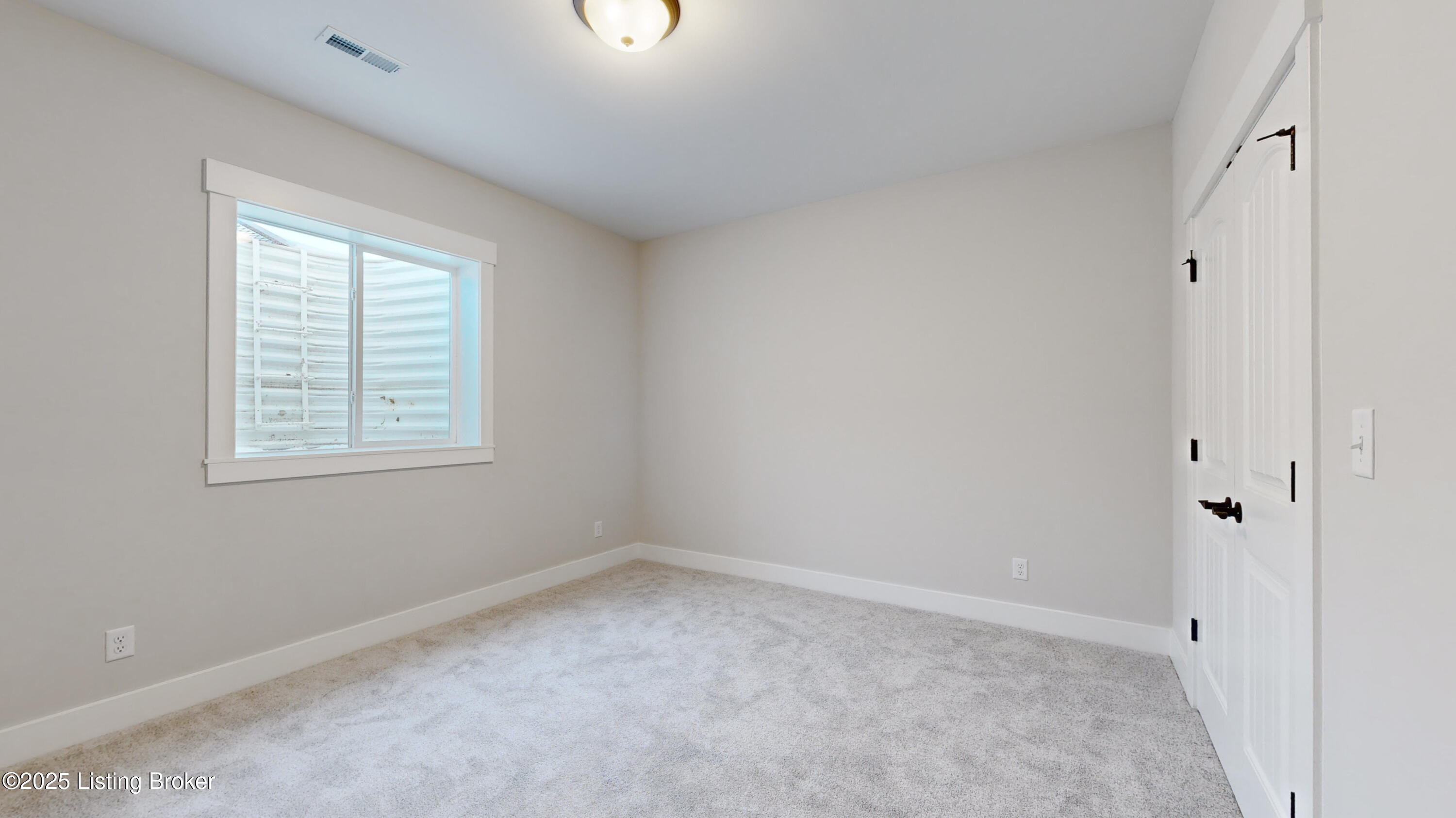 122 Dalton Dr