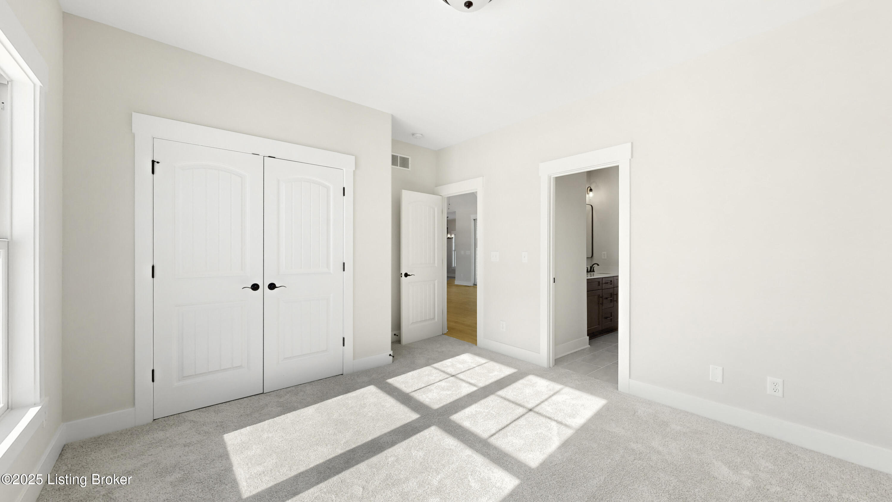 122 Dalton Dr