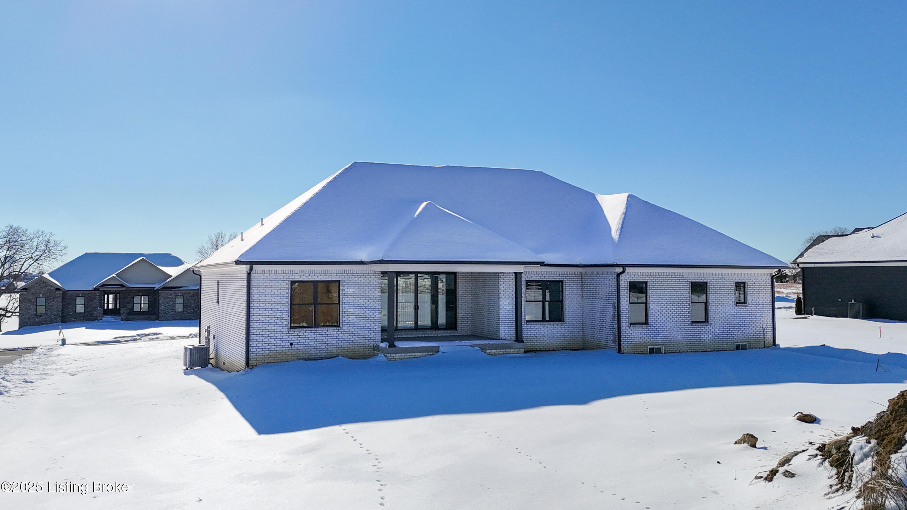 122 Dalton Dr