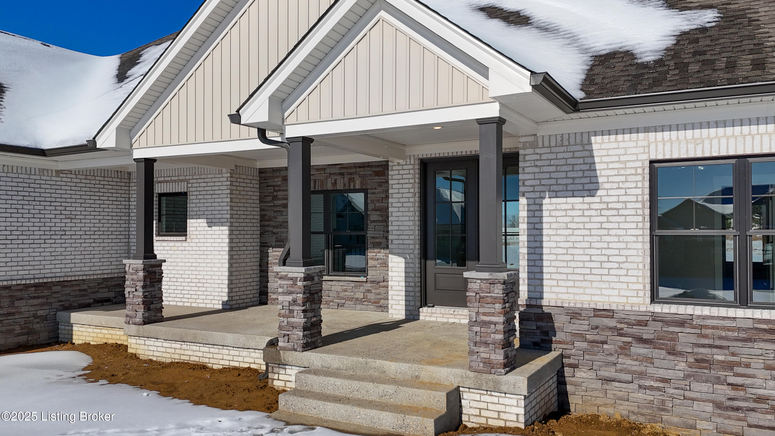 122 Dalton Dr
