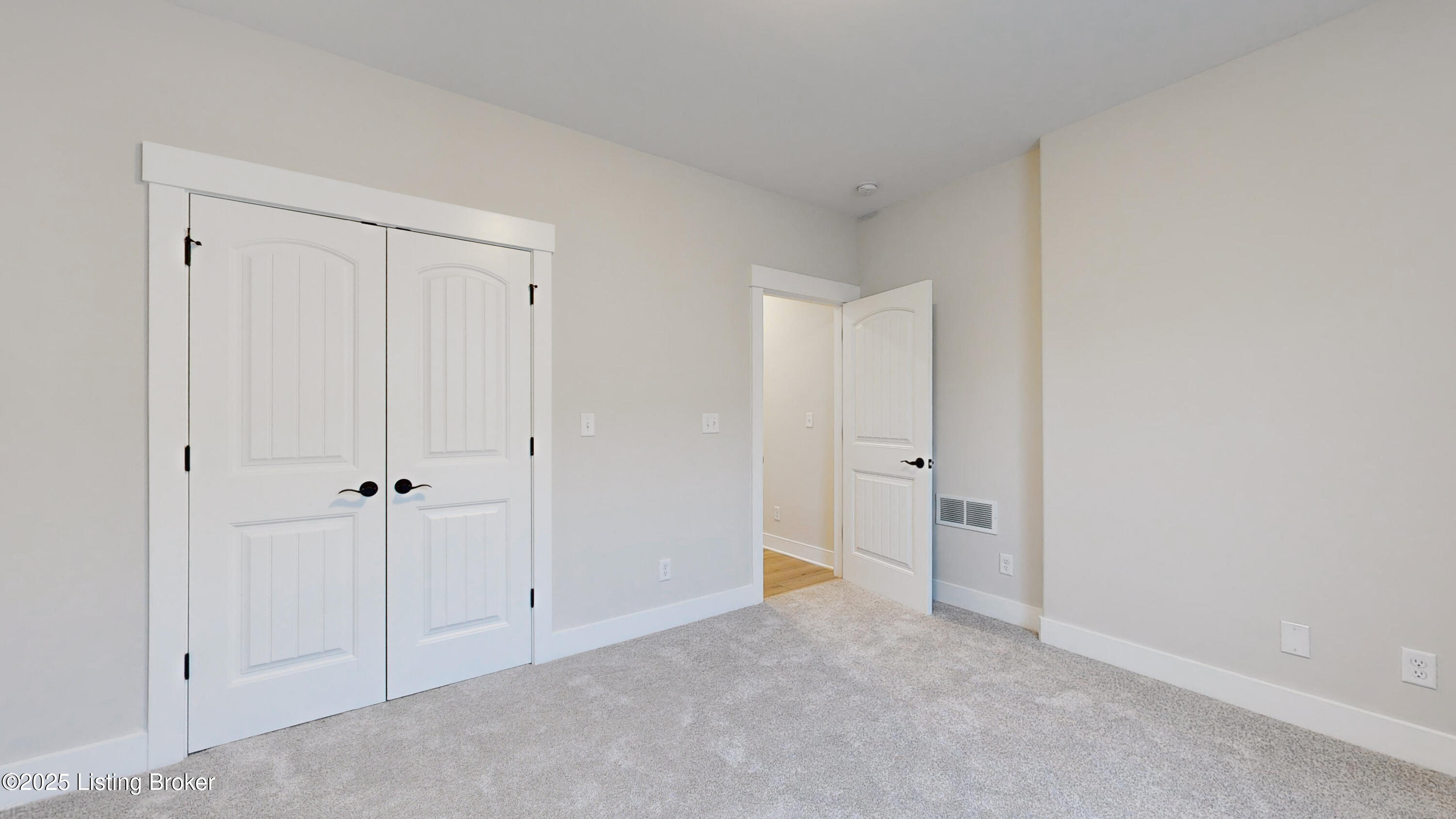 122 Dalton Dr