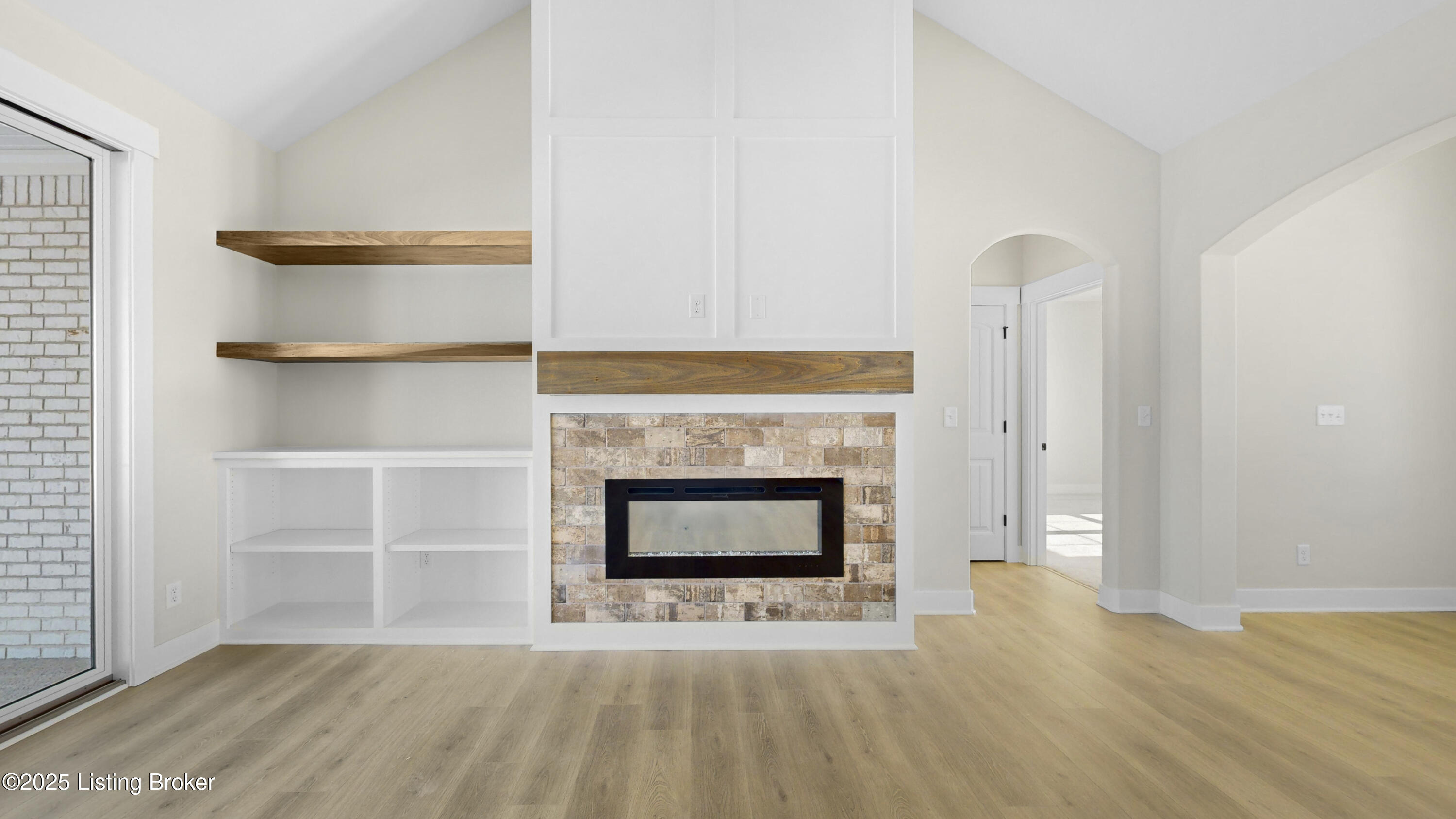 122 Dalton Dr