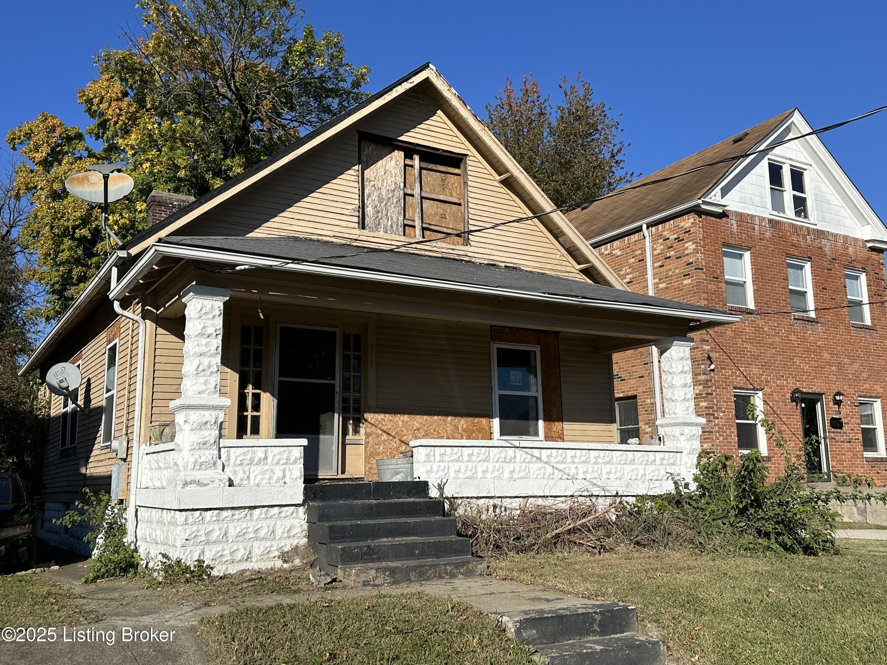 2113 Osage Ave