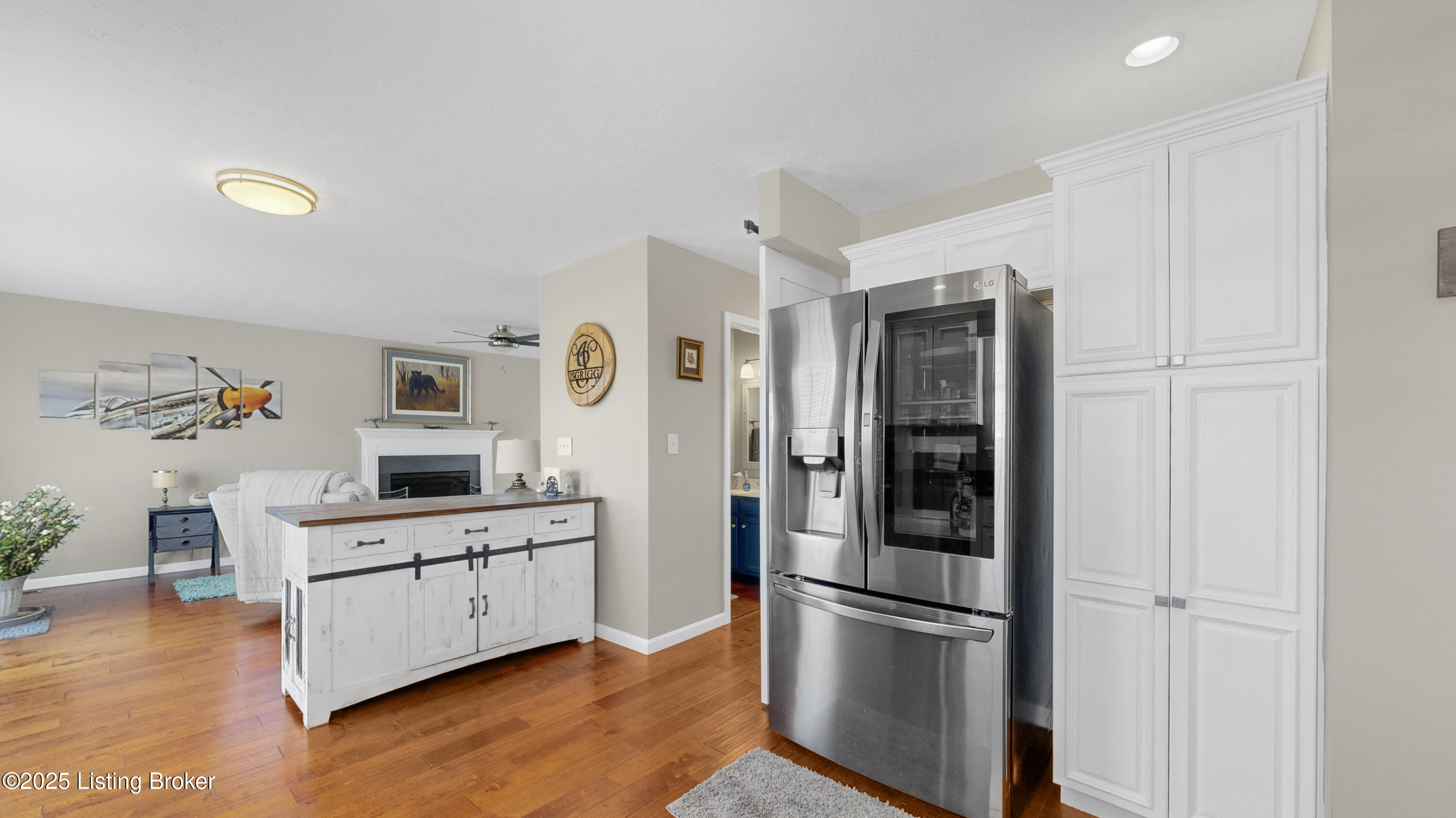 57 Springhill Ln