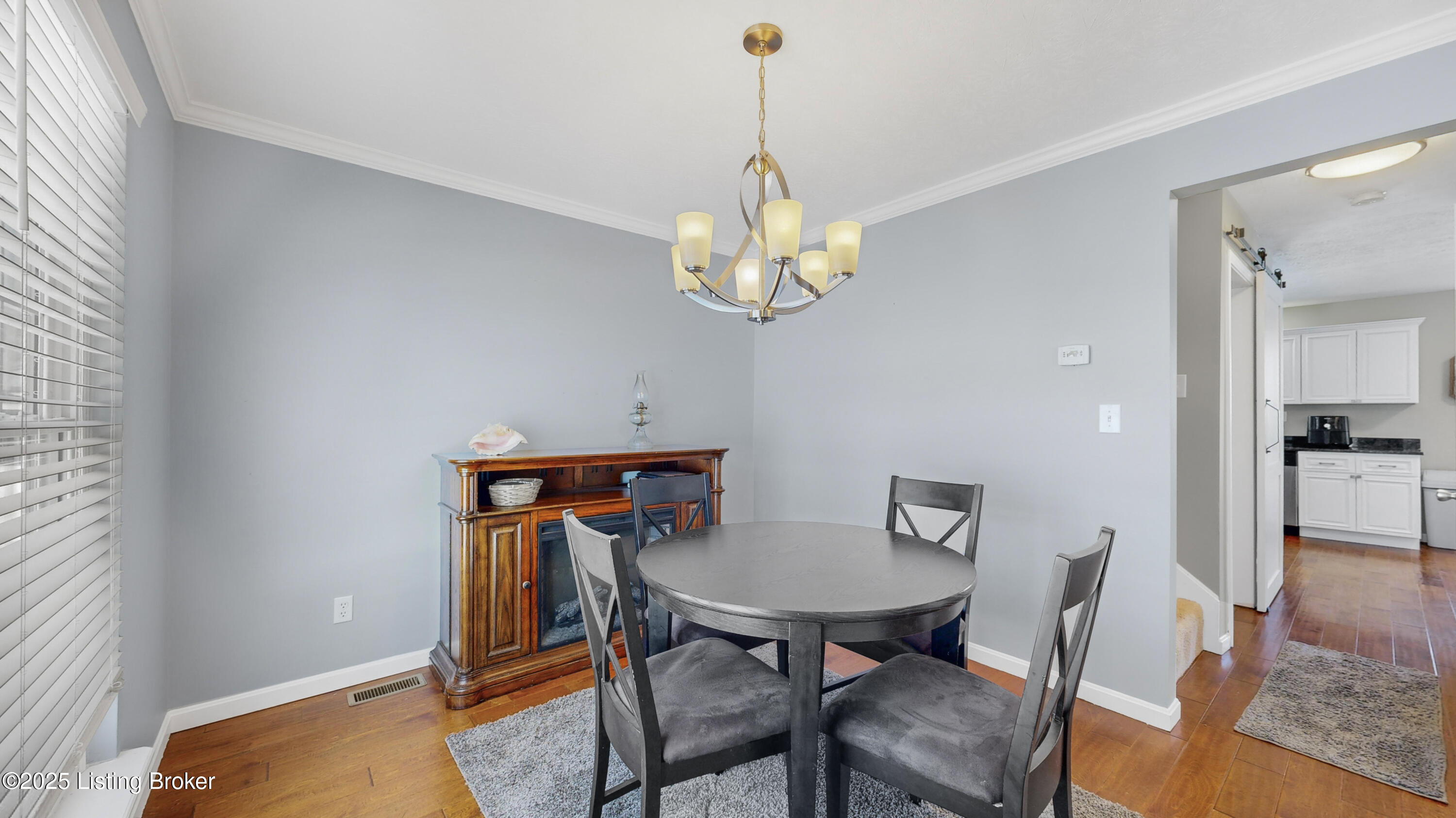 57 Springhill Ln