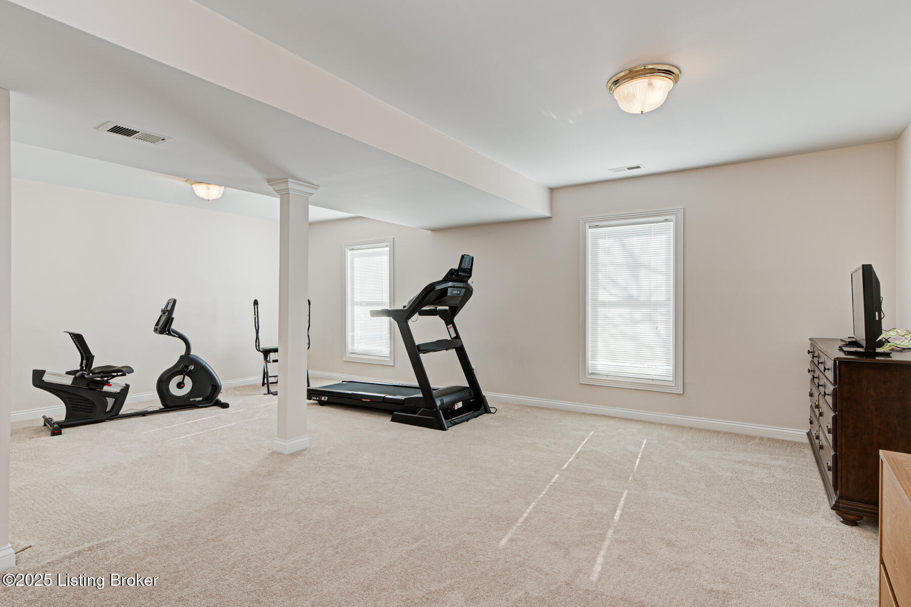 2106 Clarke Pointe Dr