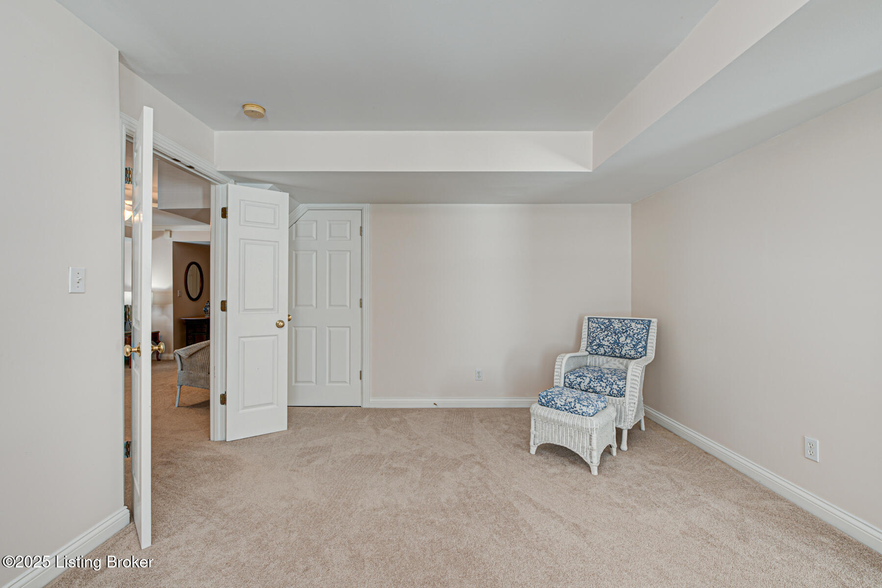 2106 Clarke Pointe Dr