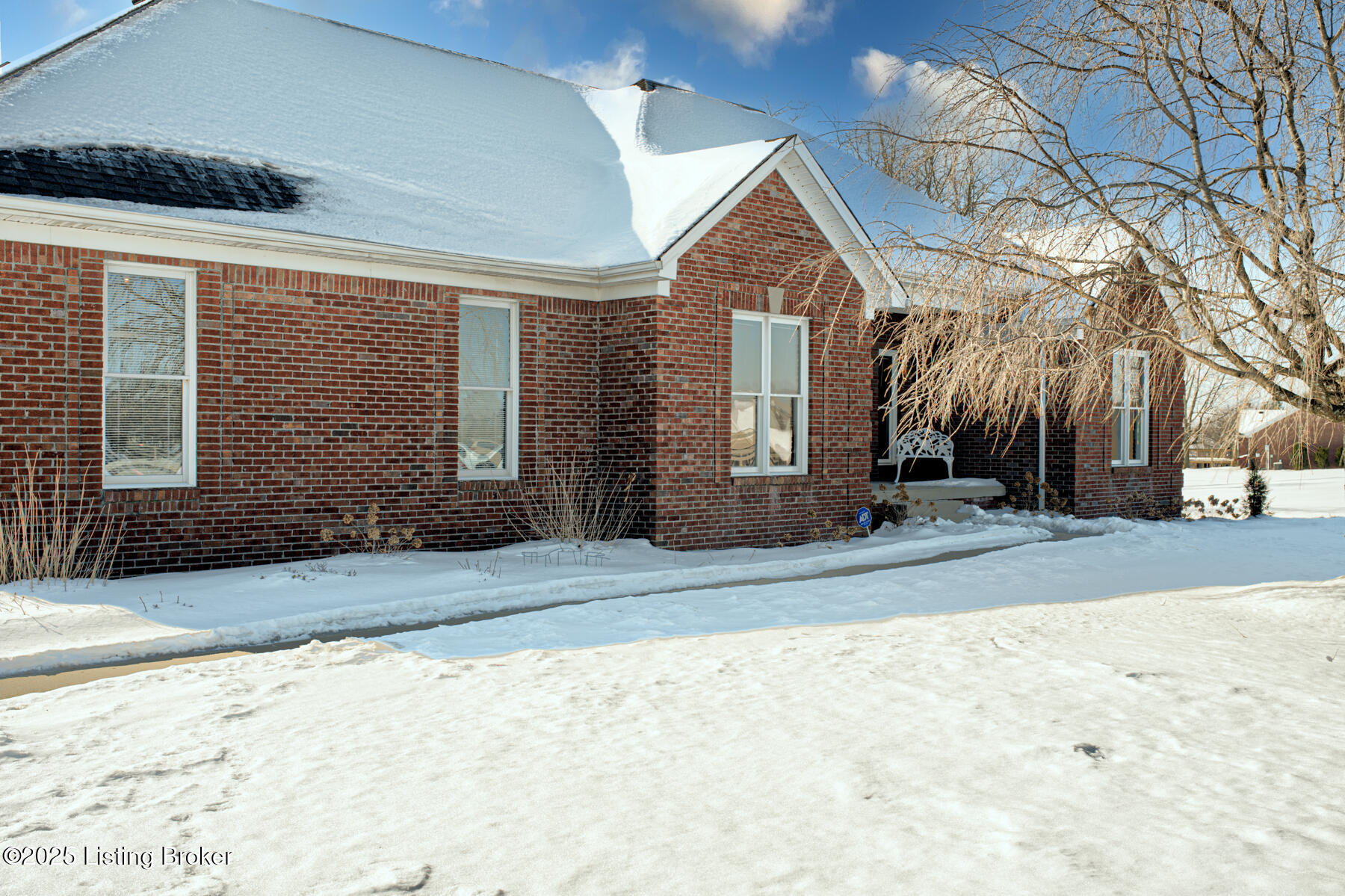 2106 Clarke Pointe Dr