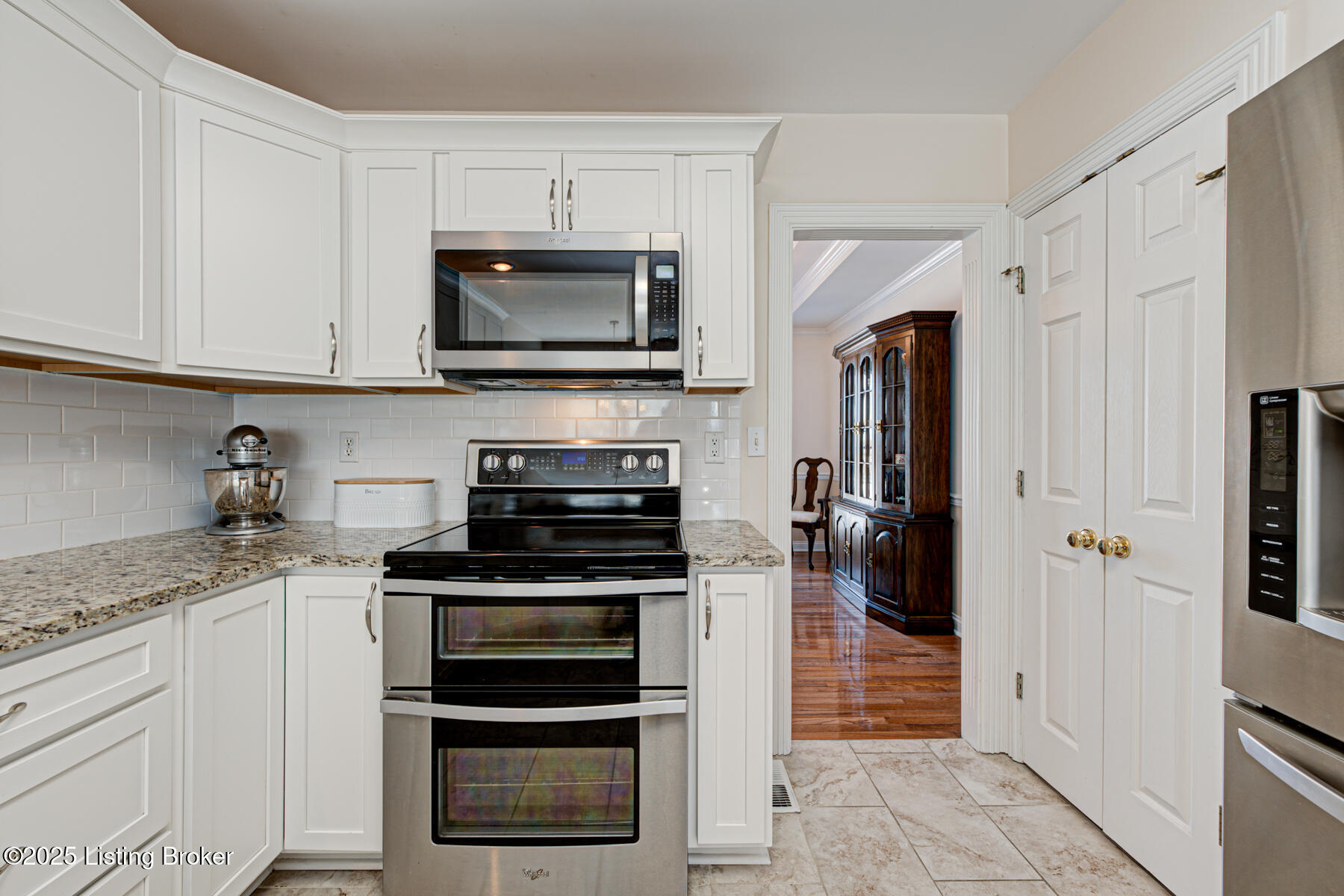 2106 Clarke Pointe Dr