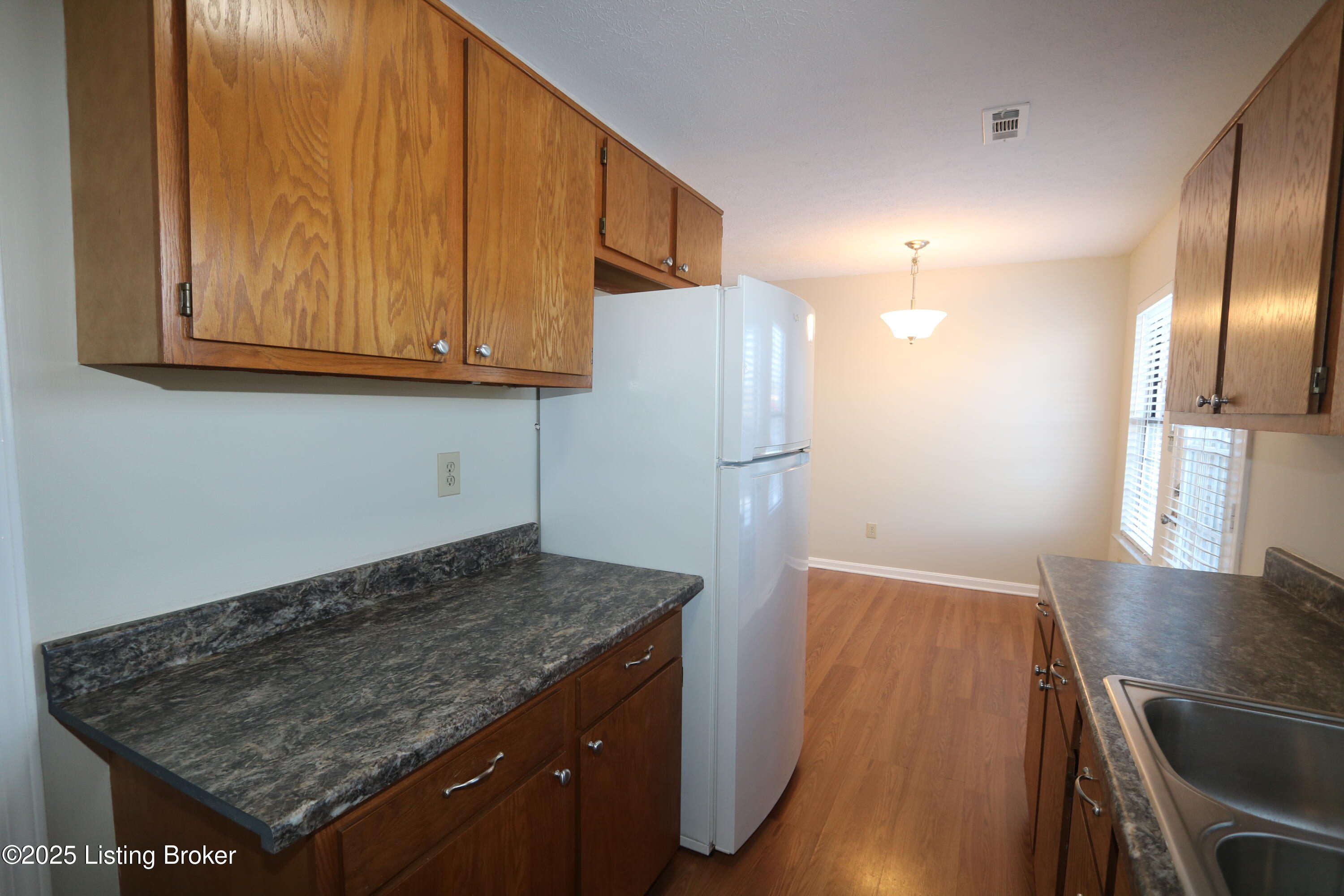 170 Cadenza Ct