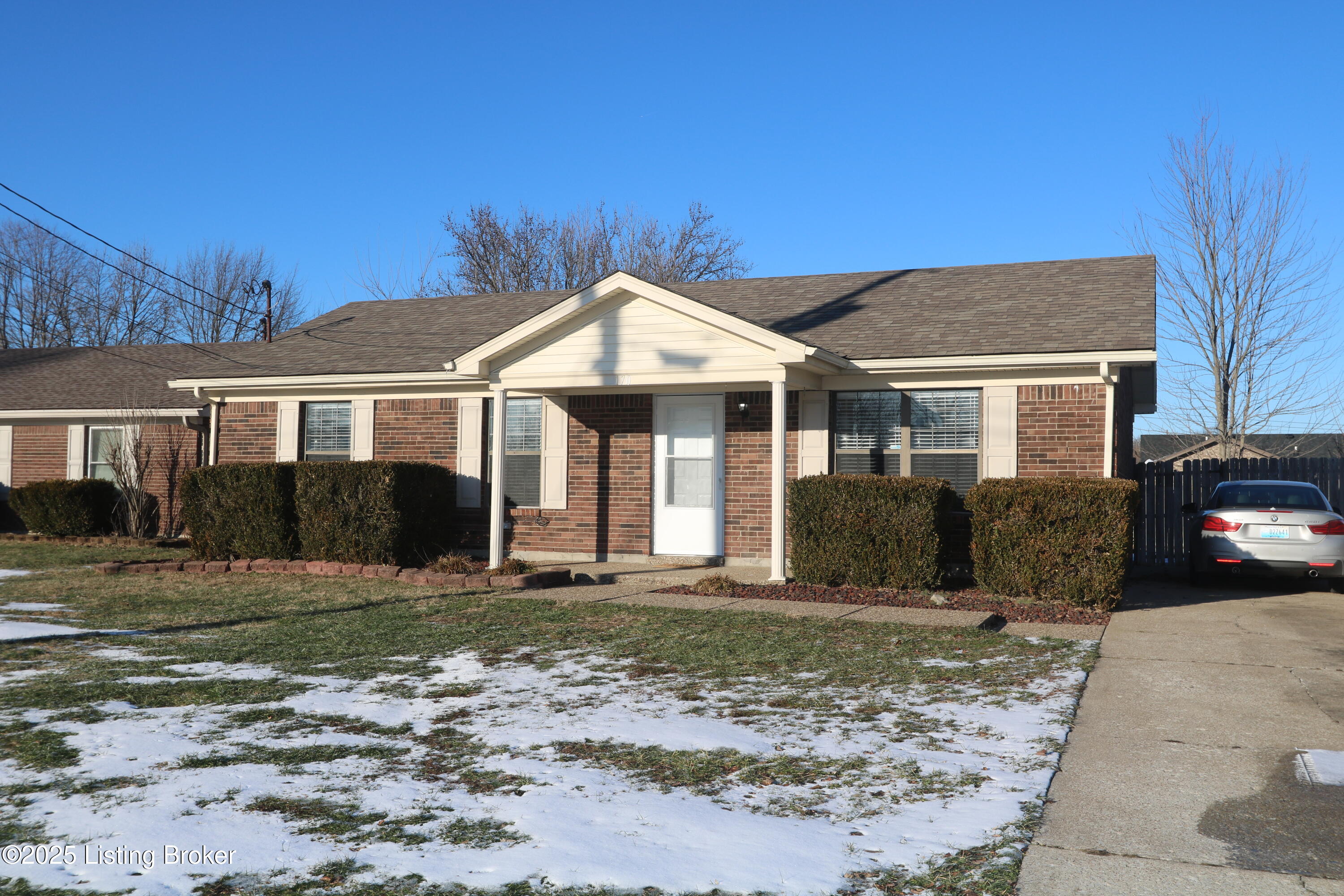 170 Cadenza Ct