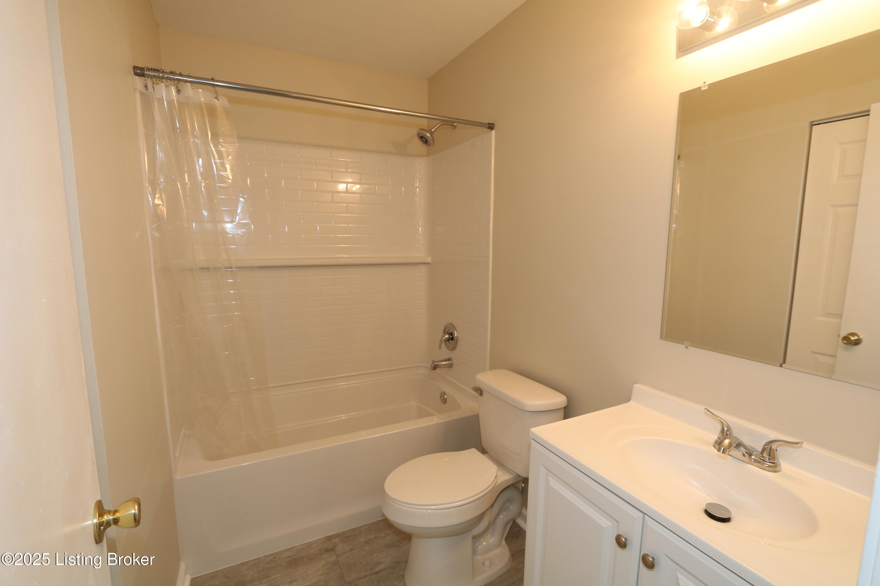 170 Cadenza Ct