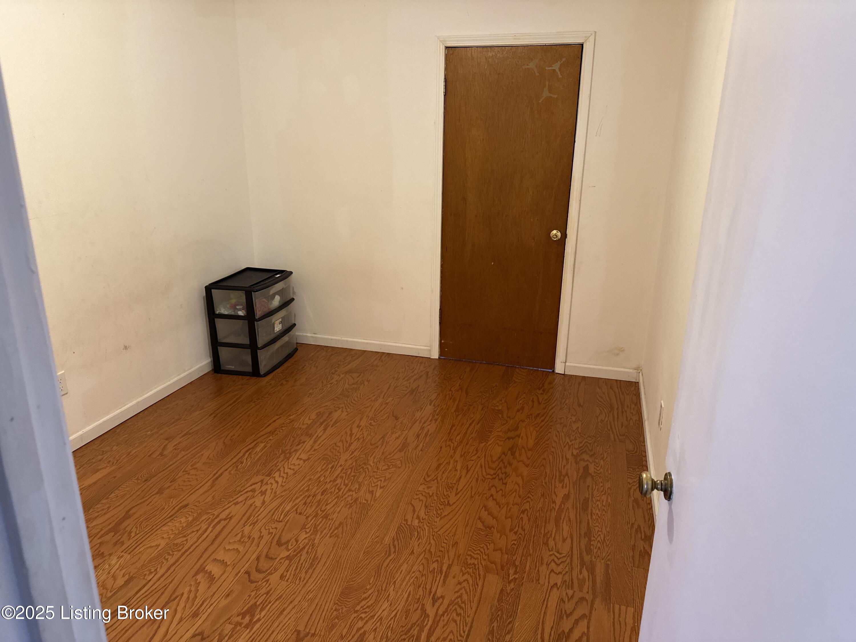 300 W Southside Ct