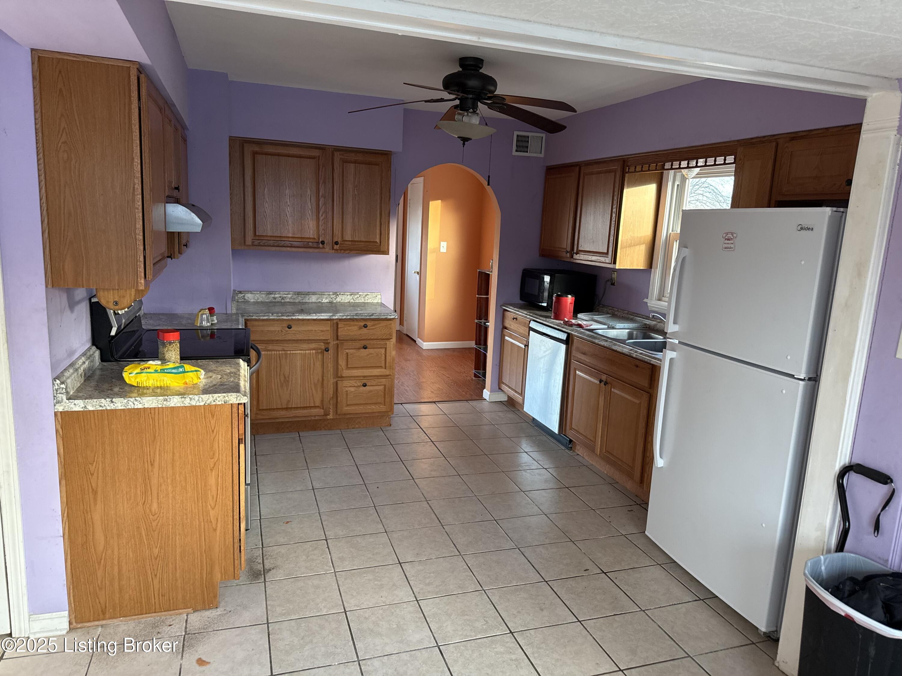 300 W Southside Ct
