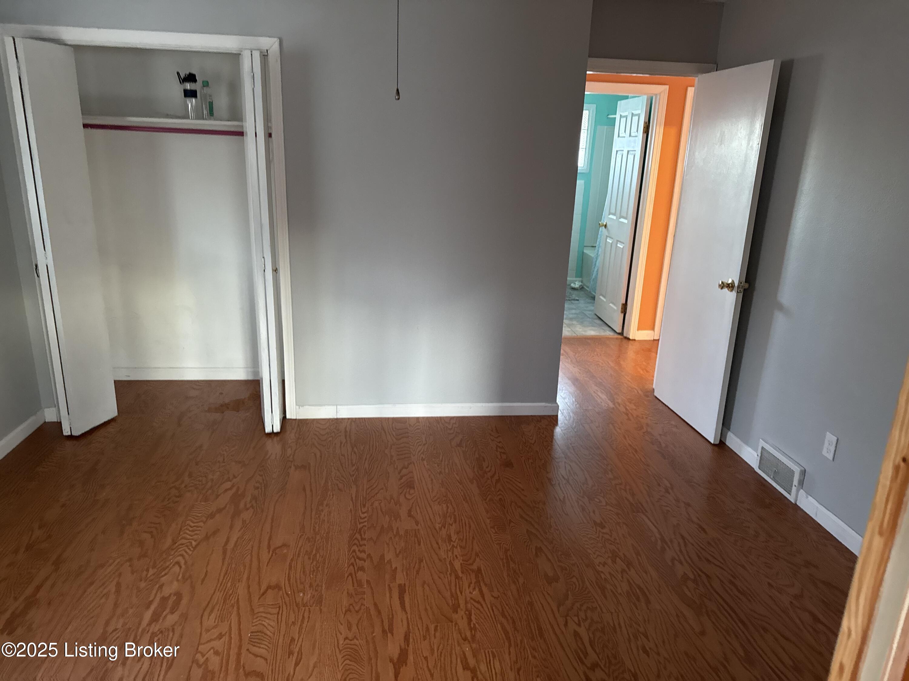 300 W Southside Ct
