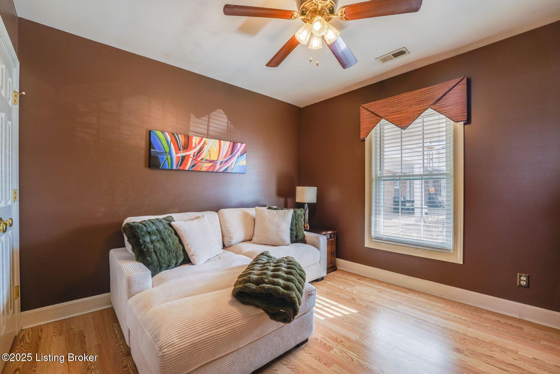 8534 Applegate Village Dr