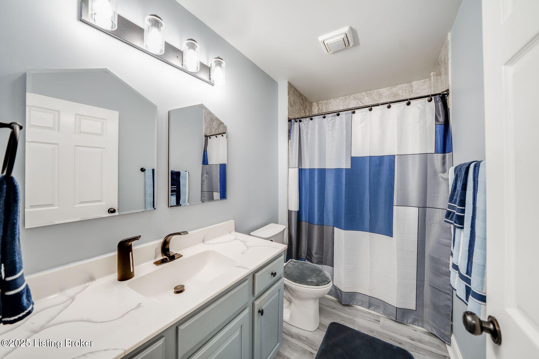 8534 Applegate Village Dr
