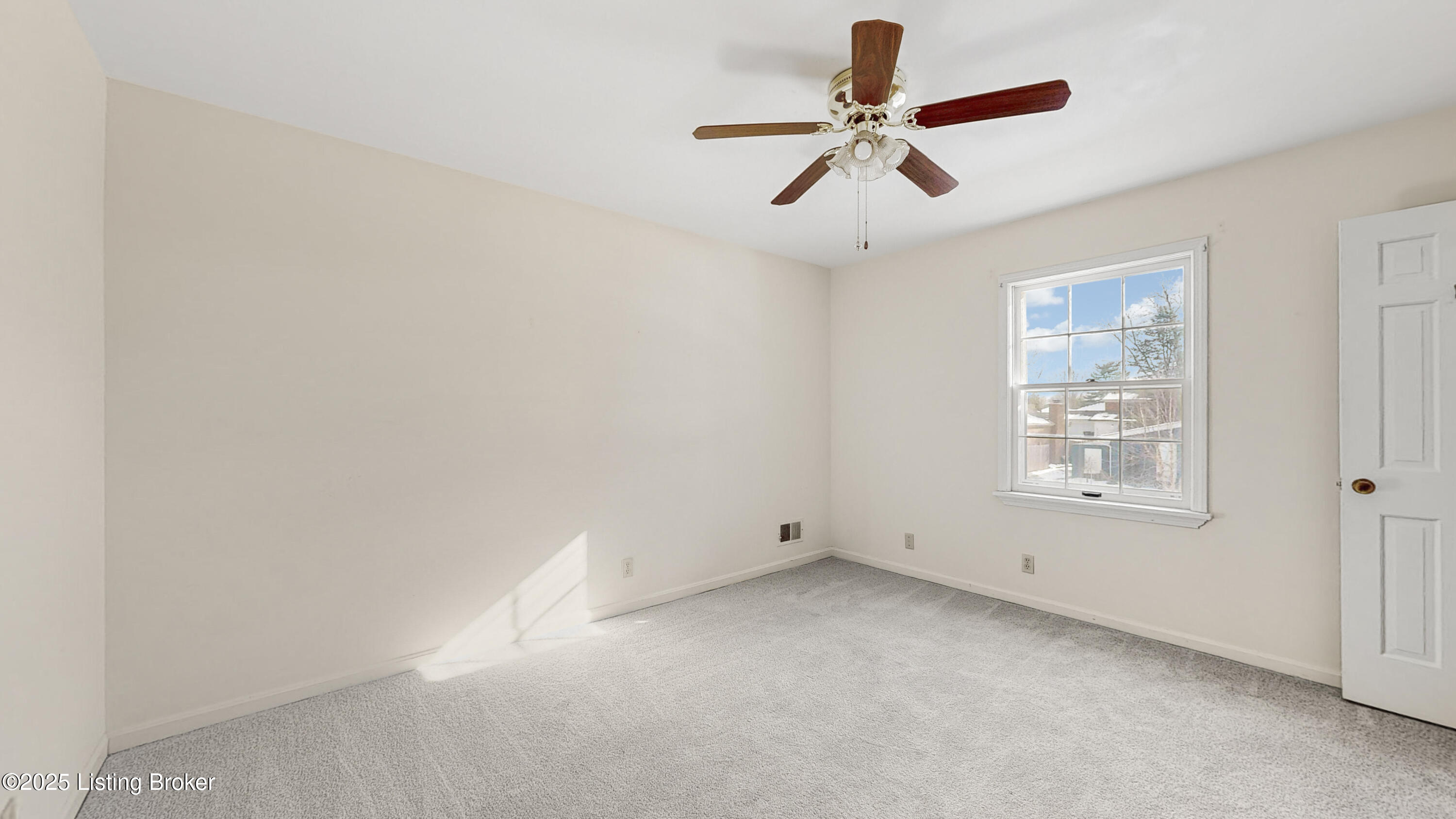 11107 Halkirk Pl