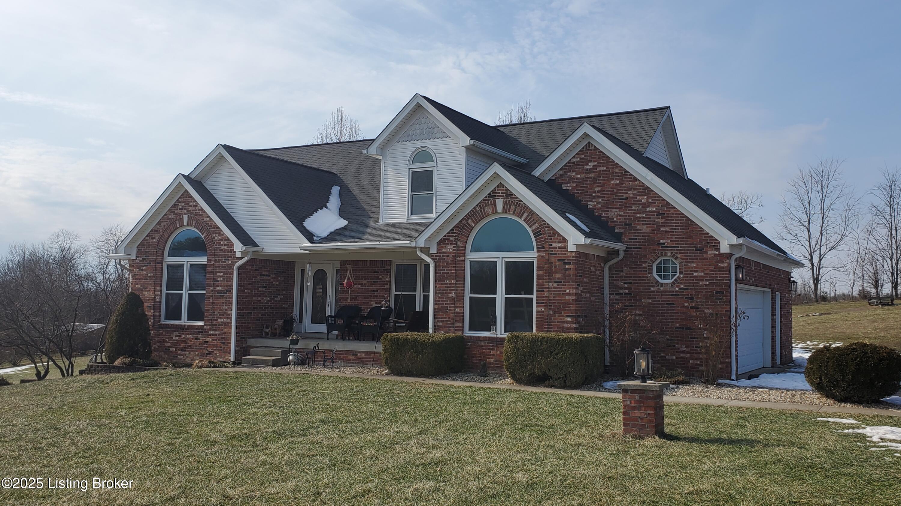 680 Foxmoore Dr