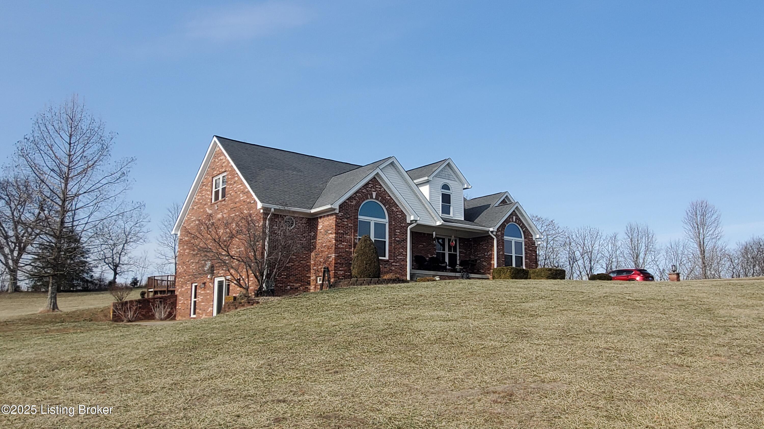 680 Foxmoore Dr