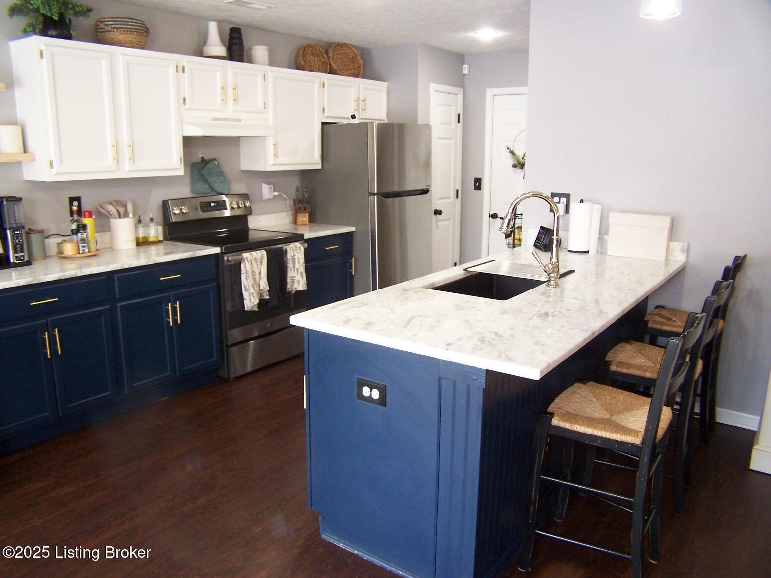 4615 Pulaski Ct