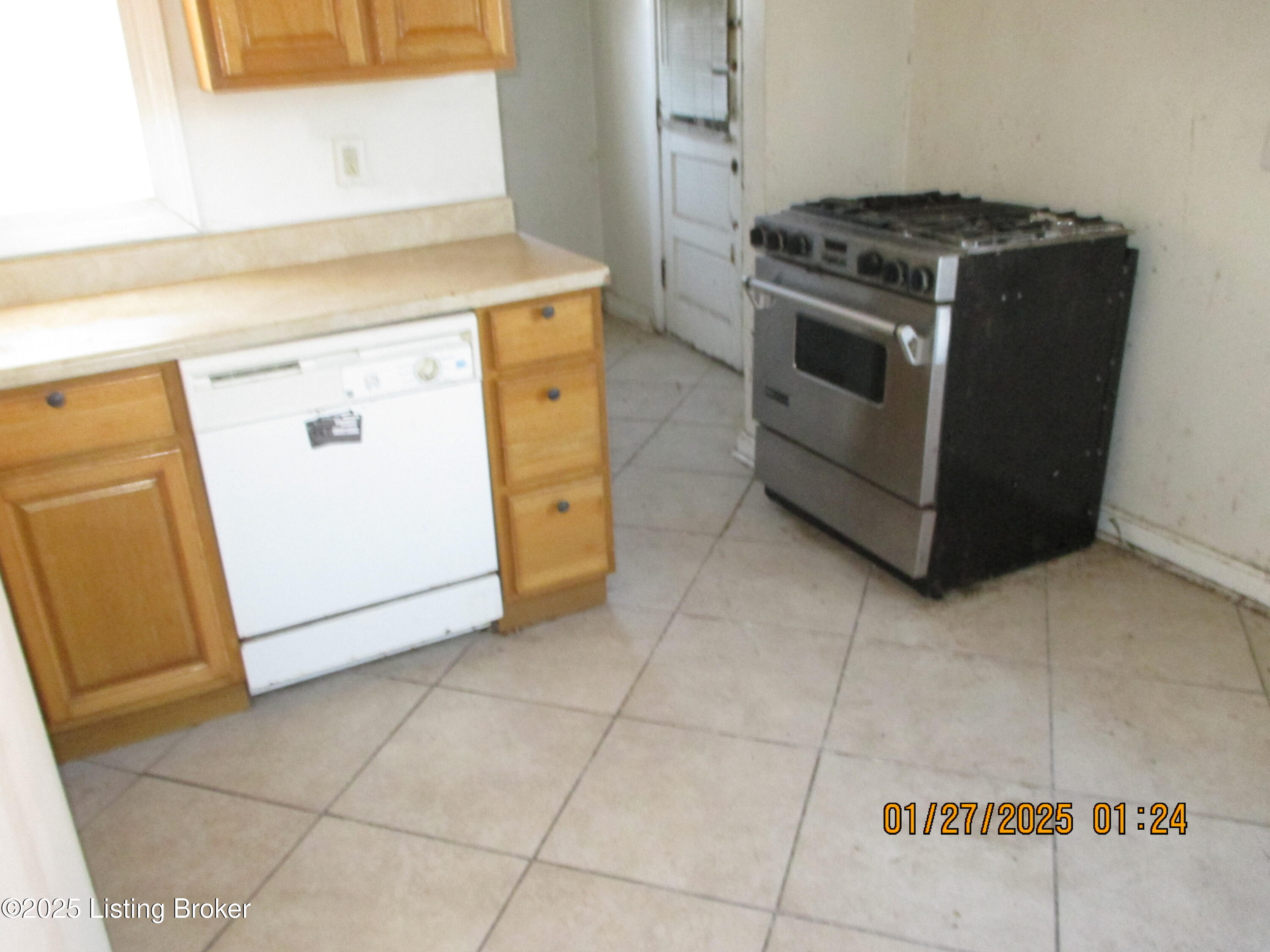 4922 Daleray Dr