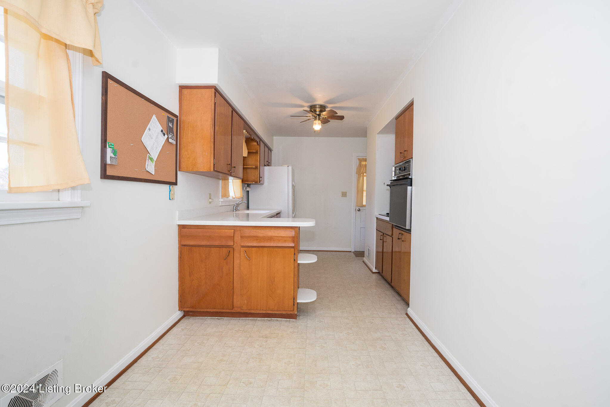 6009 Bolo Ct