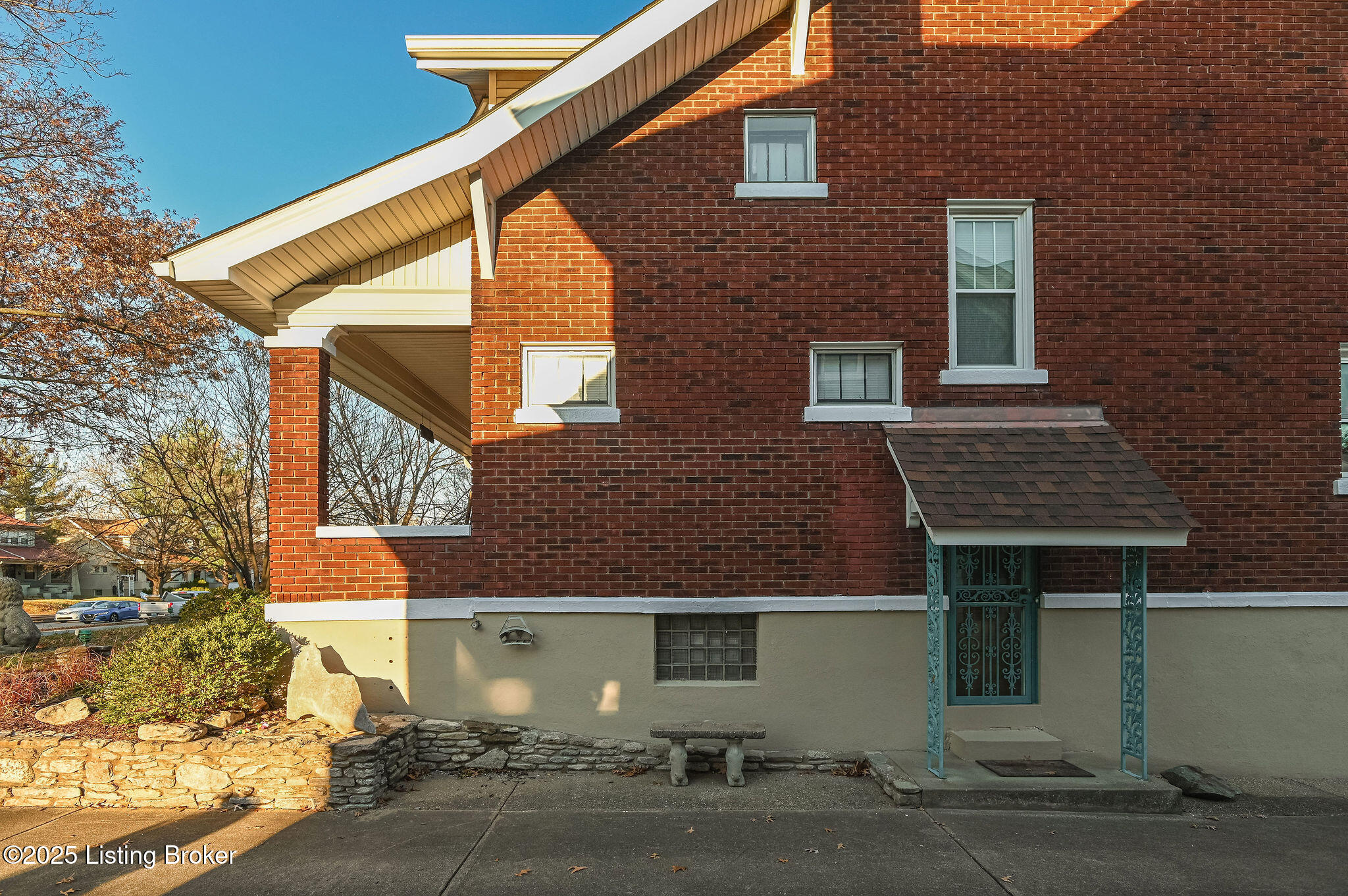 1056 Eastern Pkwy