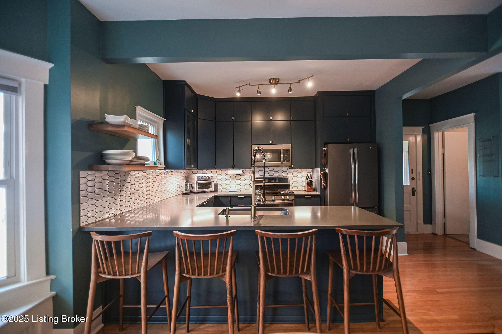1056 Eastern Pkwy