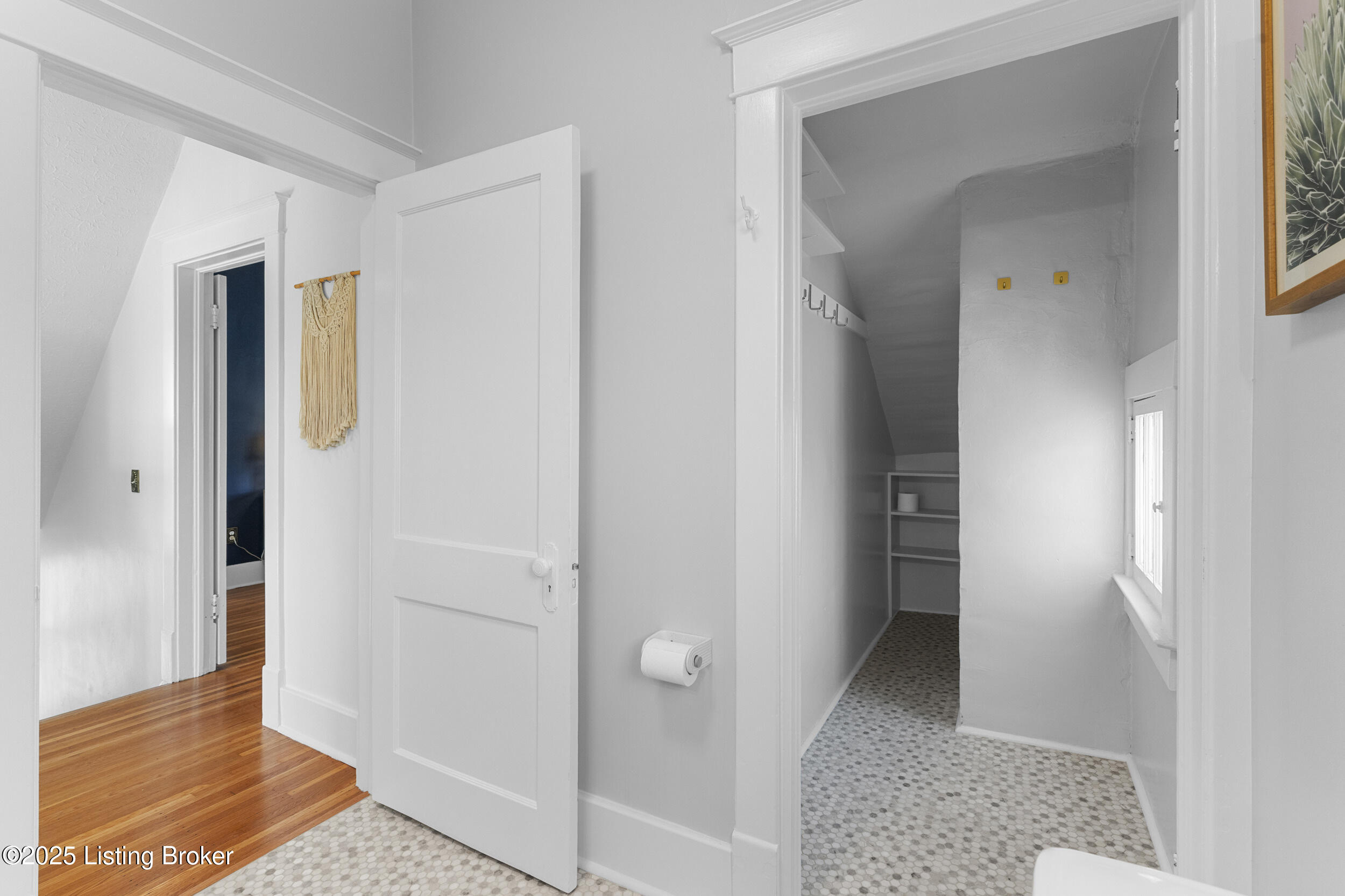 1056 Eastern Pkwy