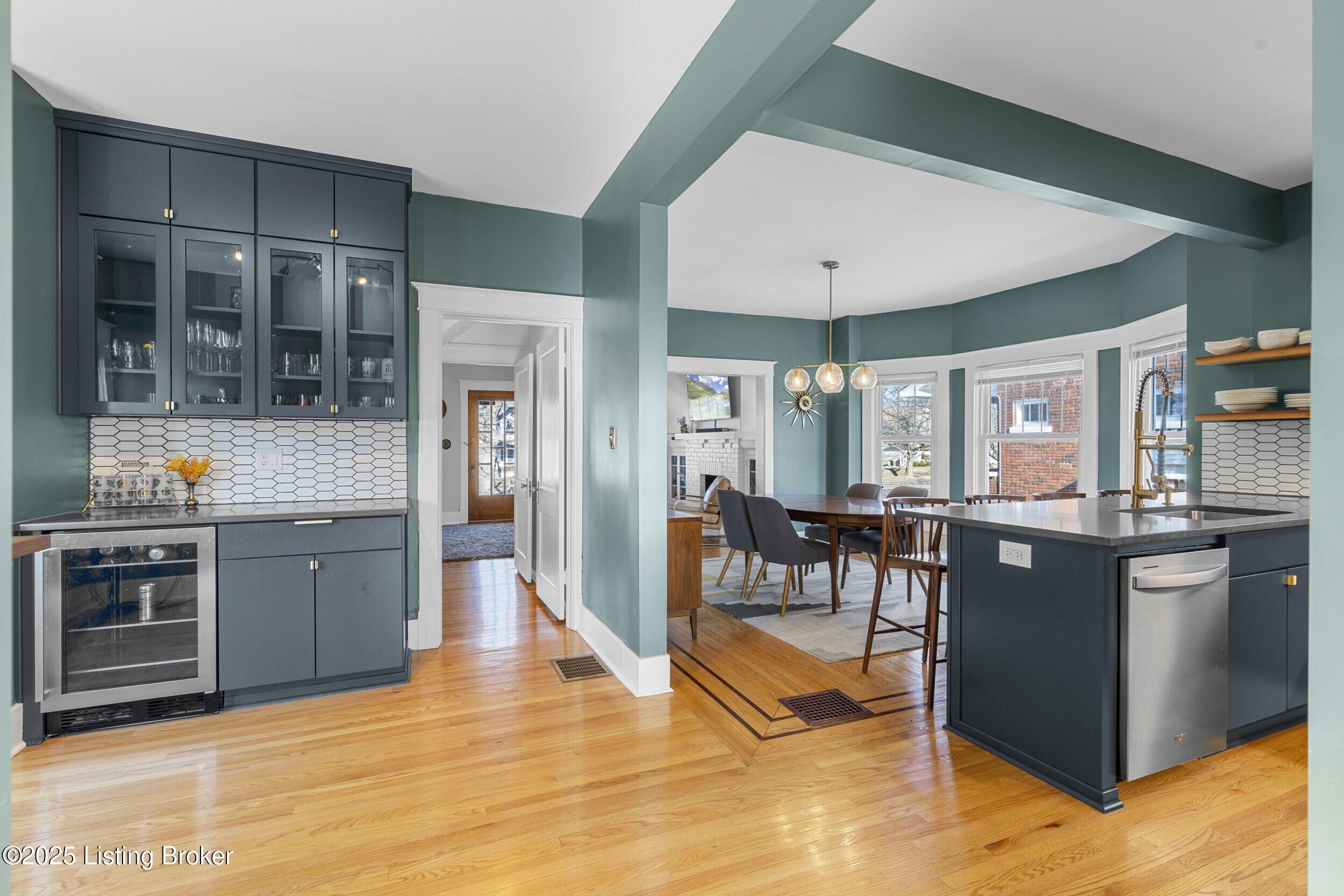1056 Eastern Pkwy
