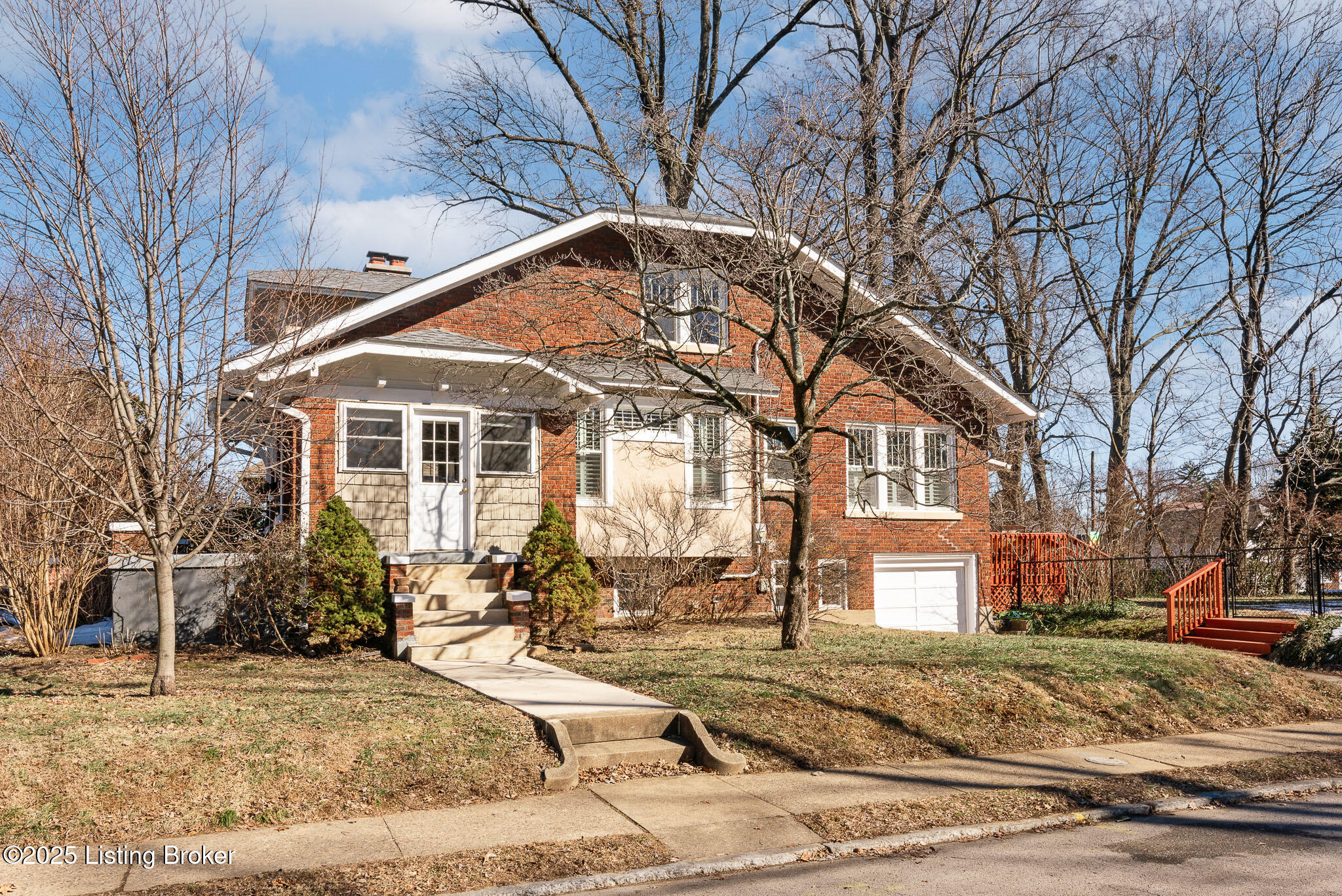 1834 Roanoke Ave