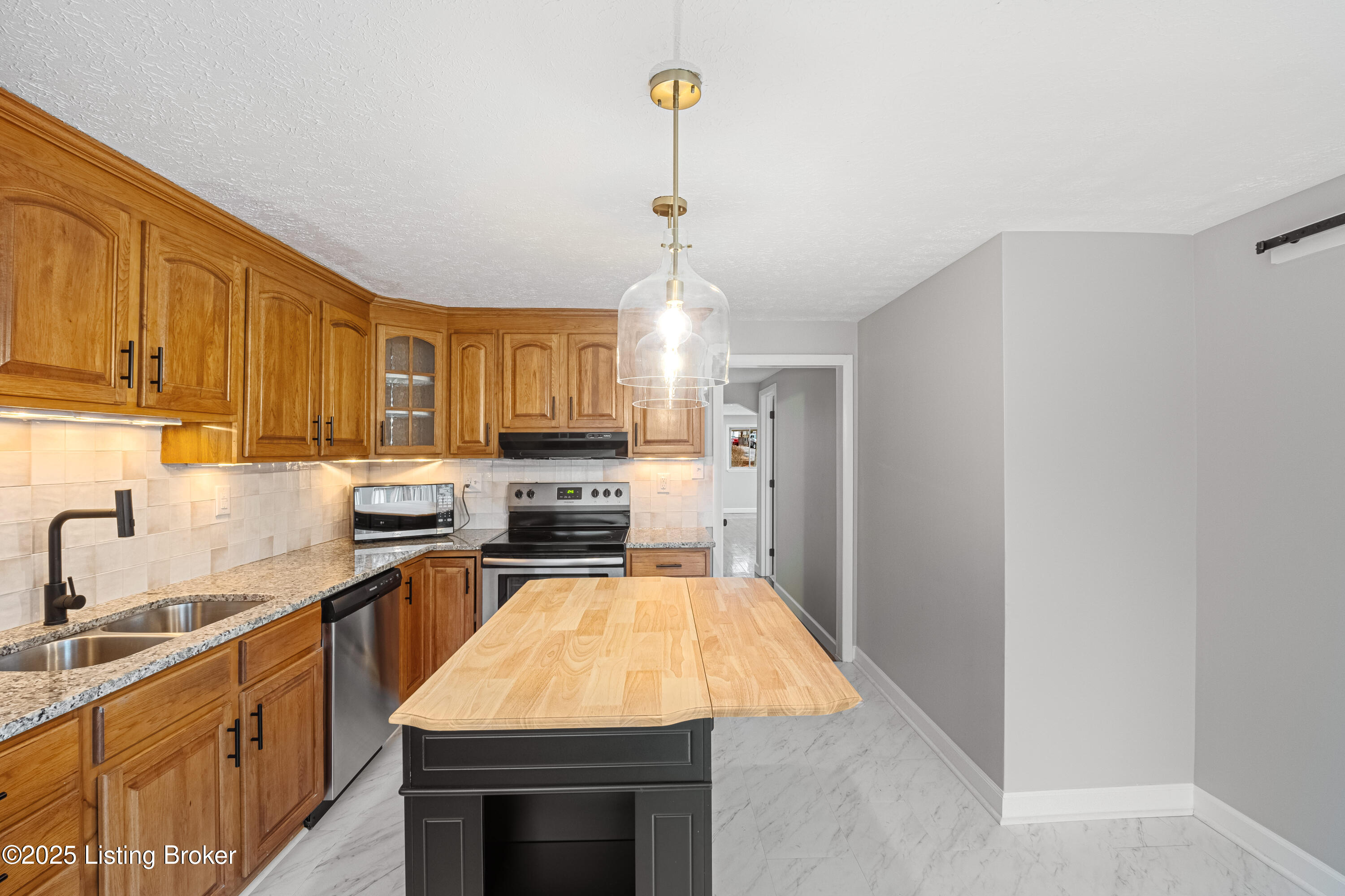 1621 Belmar Dr
