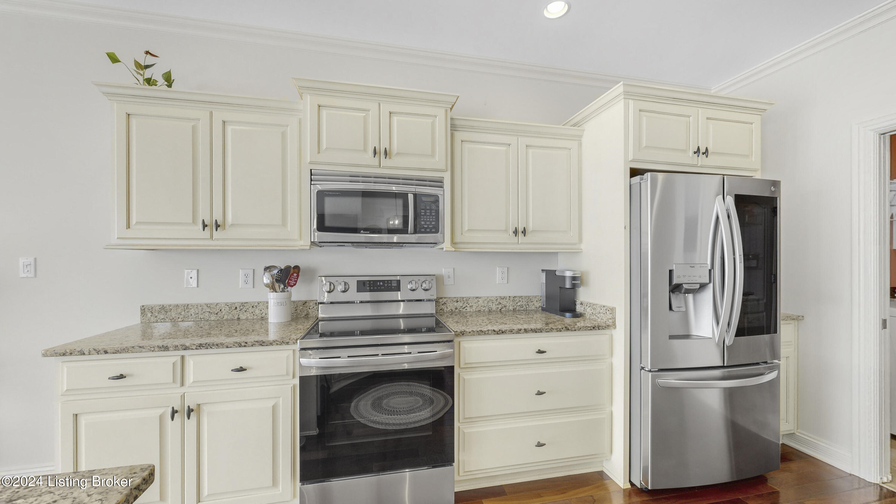 124 Whispering Pines Cir B