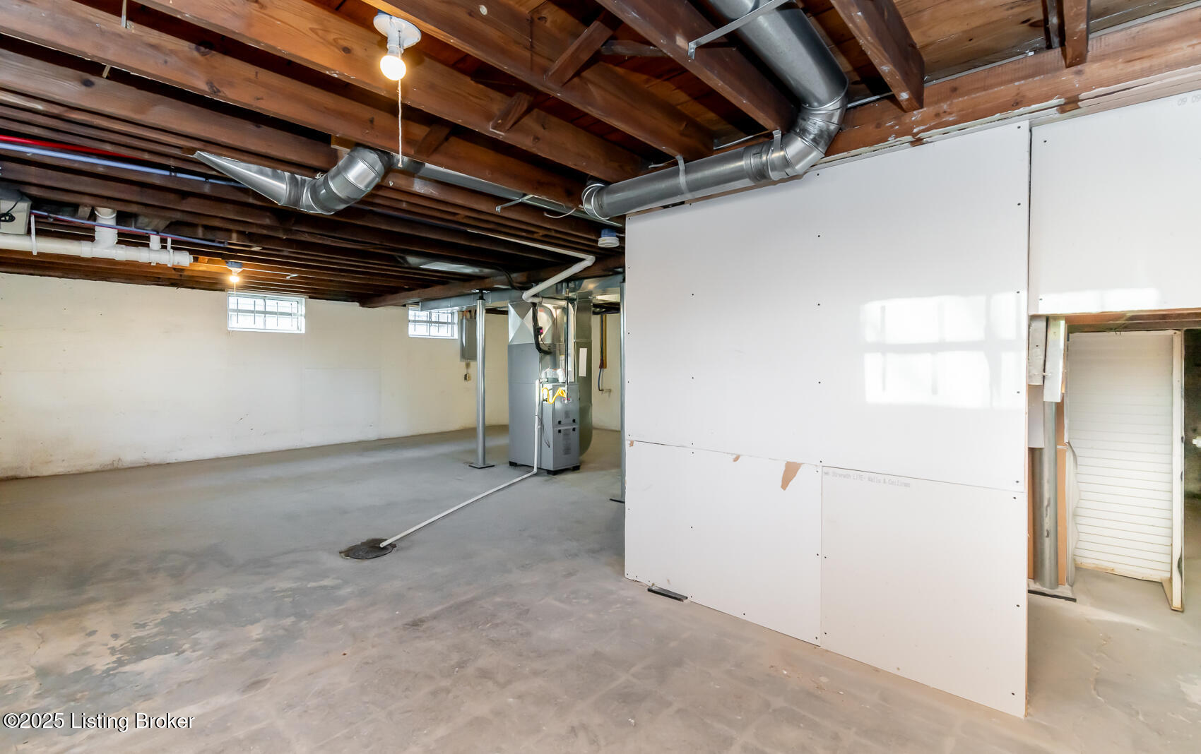 333 N 38th St